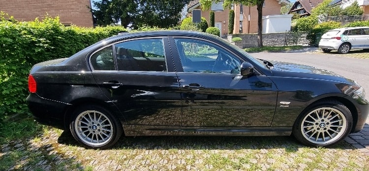 BMW 320d xDrive Steptronic-image-1