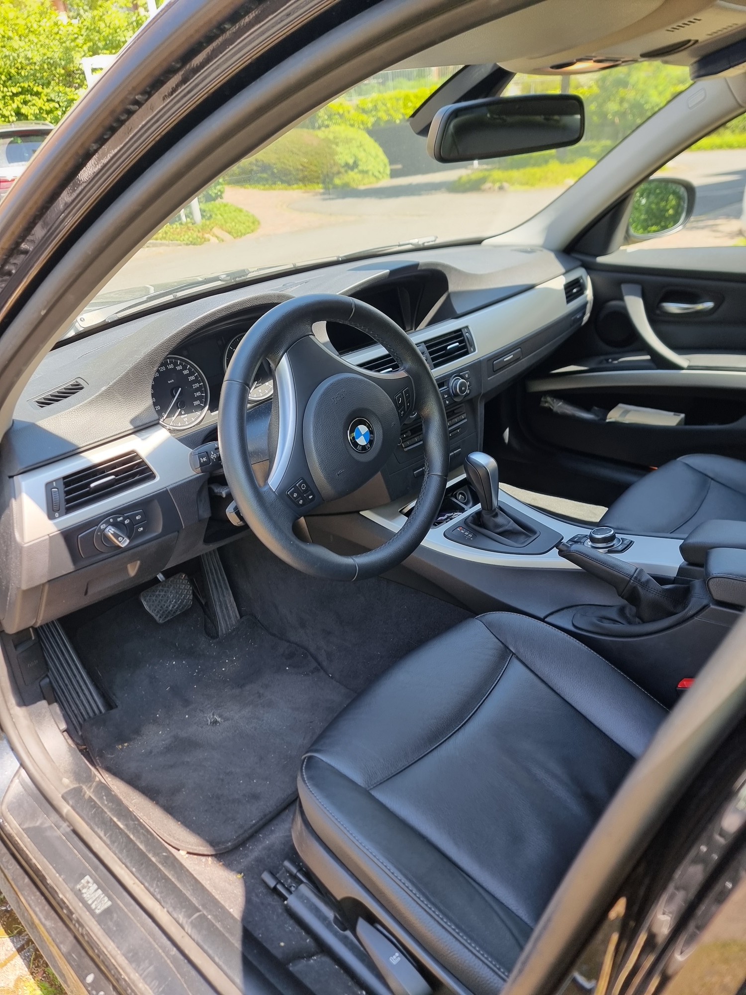 BMW 320d xDrive Steptronic-image-2