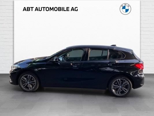 BMW 120d xDrive SAG-showroom-element-2