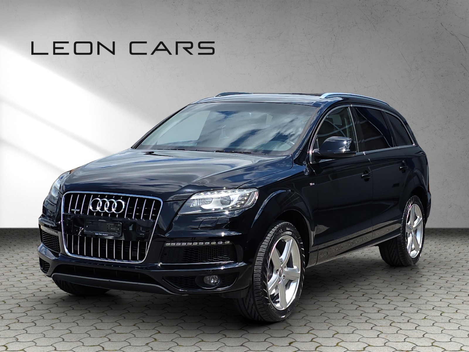 AUDI Q7 3.0 TDI S-Line quattro tiptronic Luftfederung 7-Sitzer-image-0