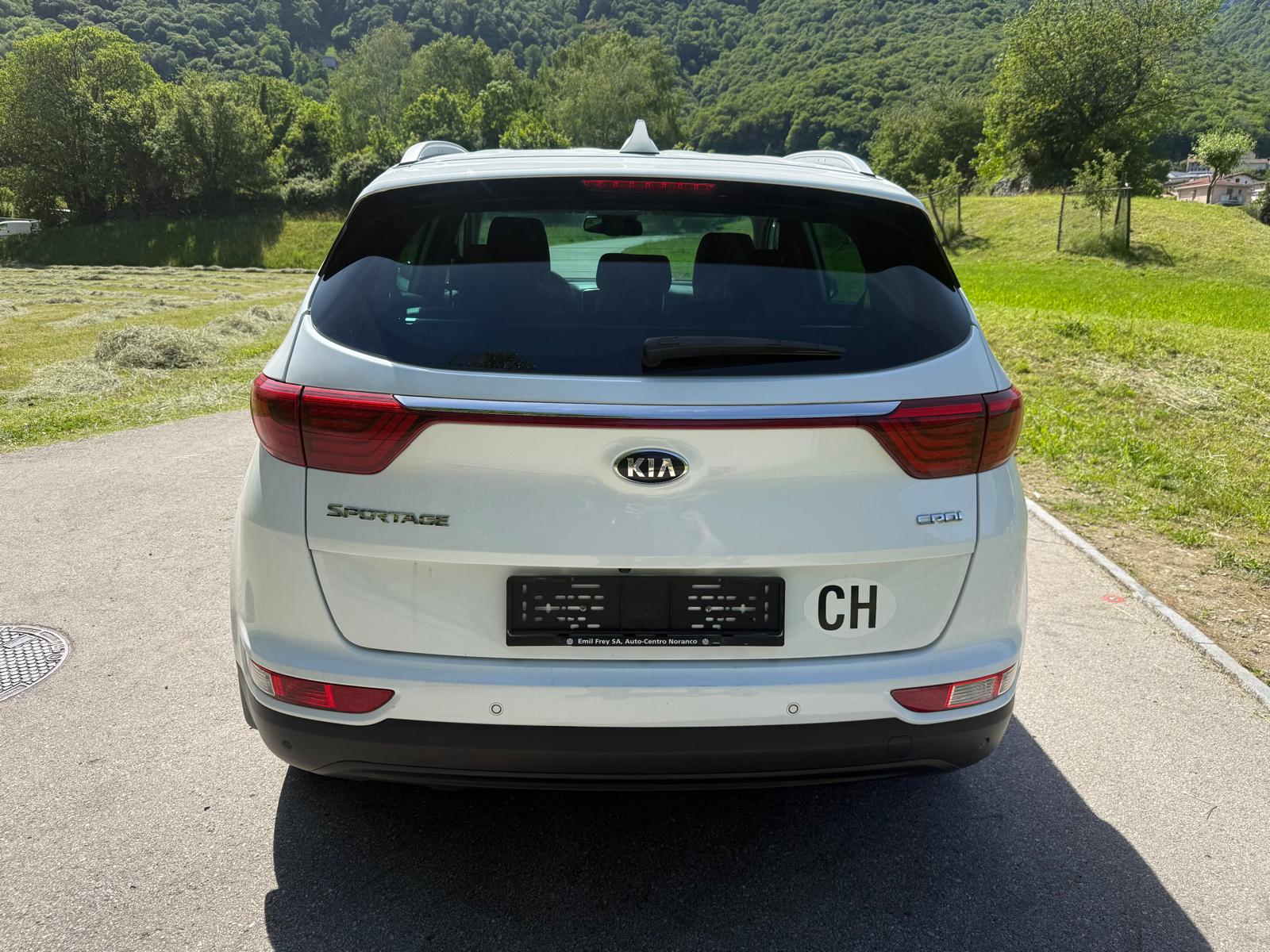 KIA Sportage 2.0CRDi LX 4WD Automat-image-5