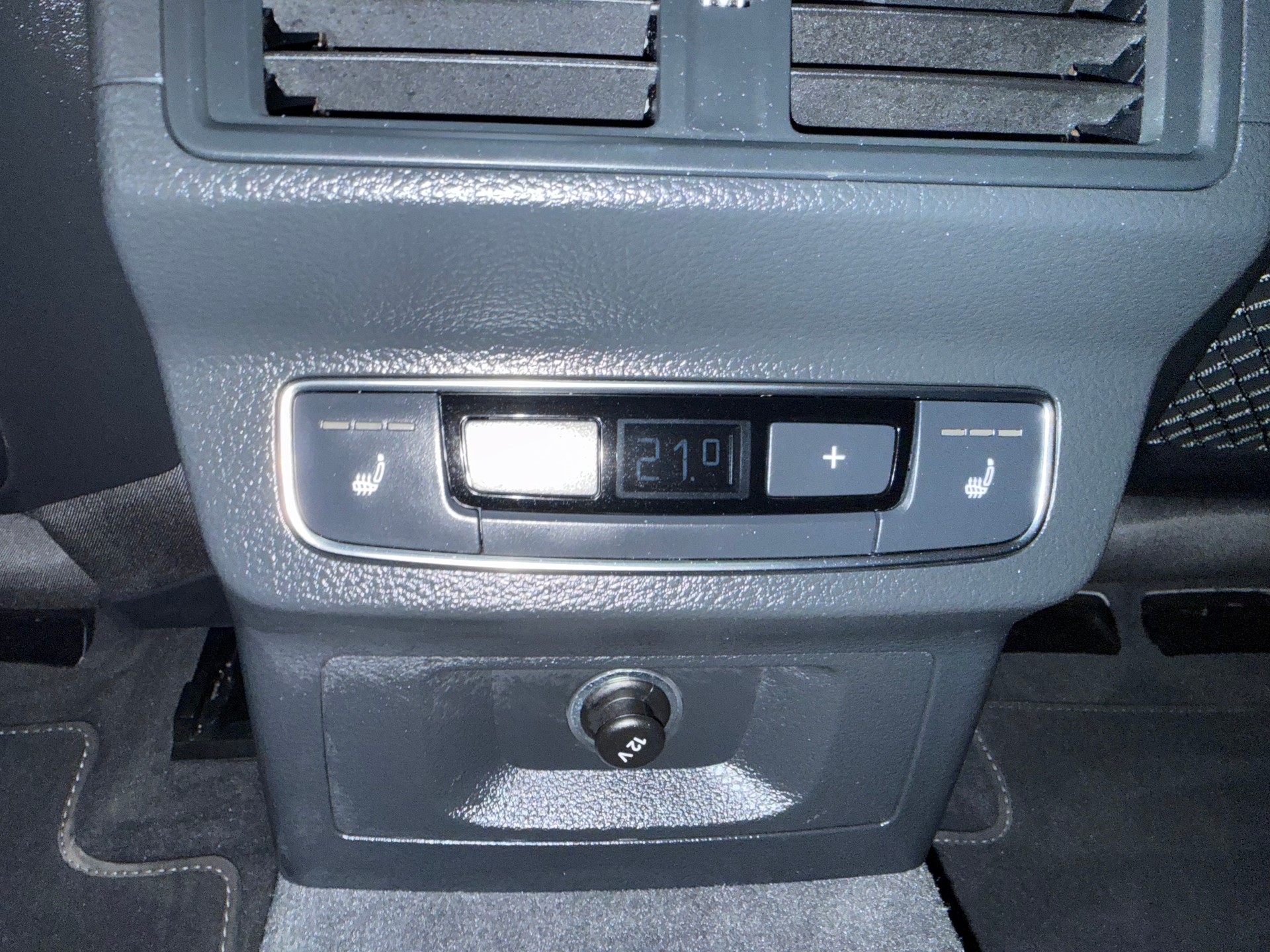 AUDI SQ5 TDI quattro tiptronic-image-16