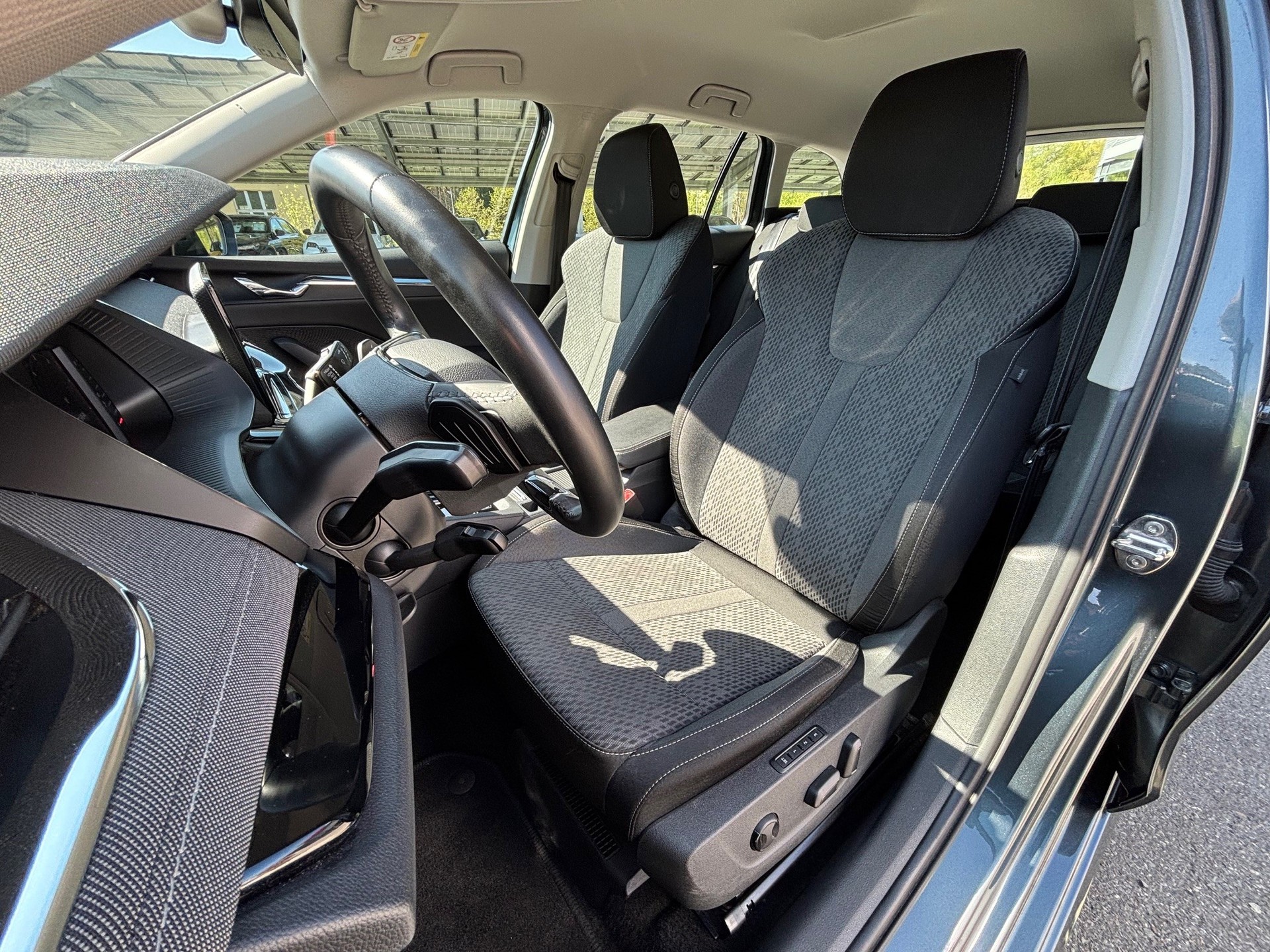 SKODA Octavia Combi 1.0 mHEV Style DSG-image-8
