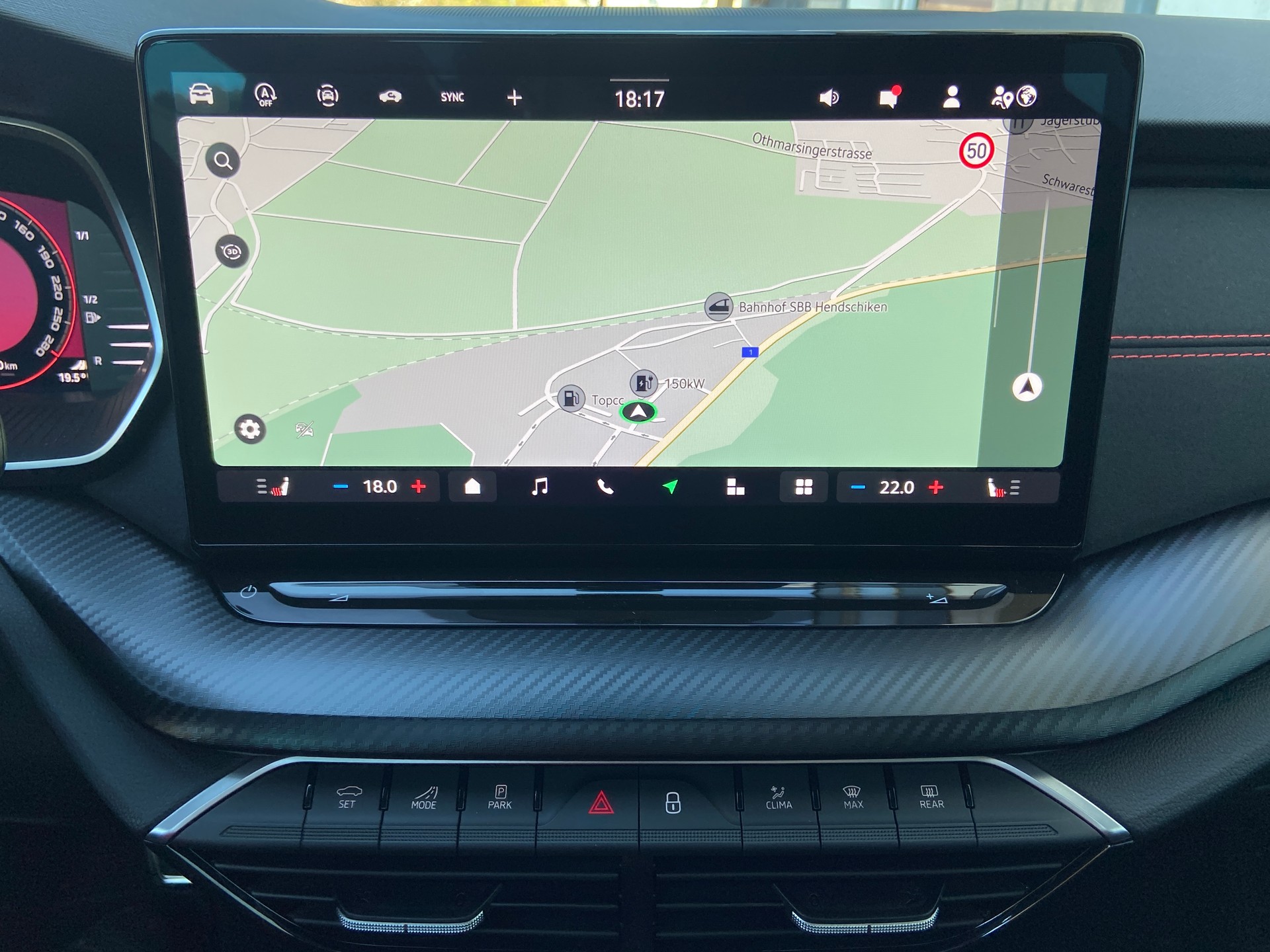 SKODA Octavia Combi 2.0 TSI DSG RS-image-12