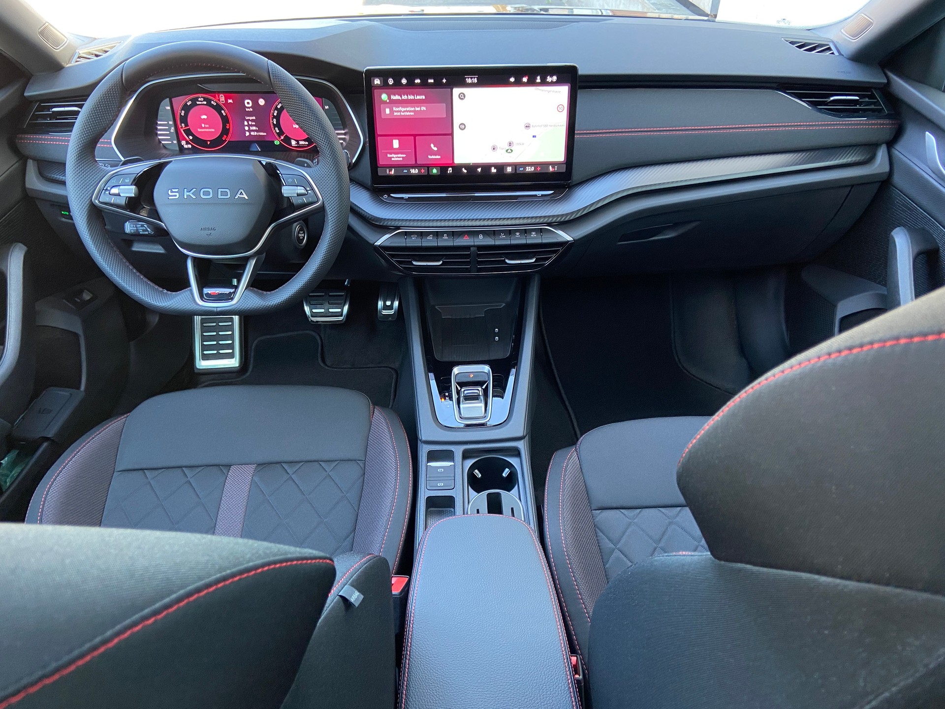 SKODA Octavia Combi 2.0 TSI DSG RS-image-6
