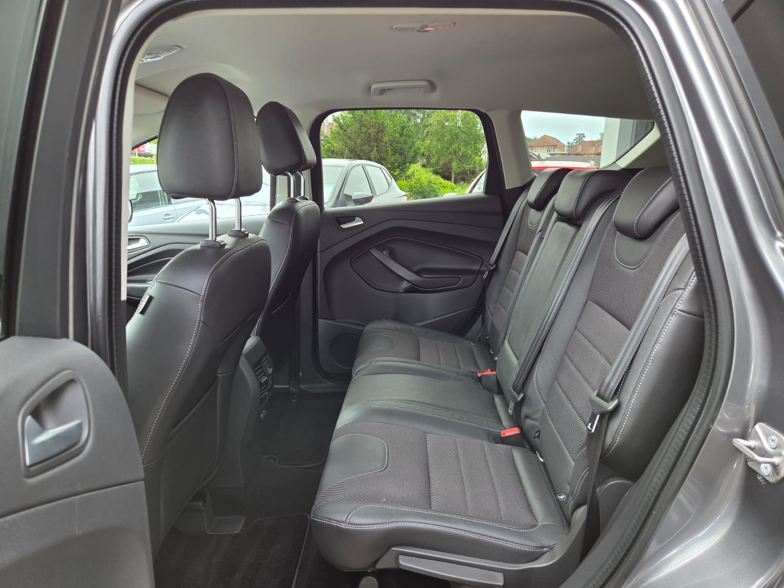 FORD Kuga 2.0 TDCi Titanium 4WD PowerShift-image-12