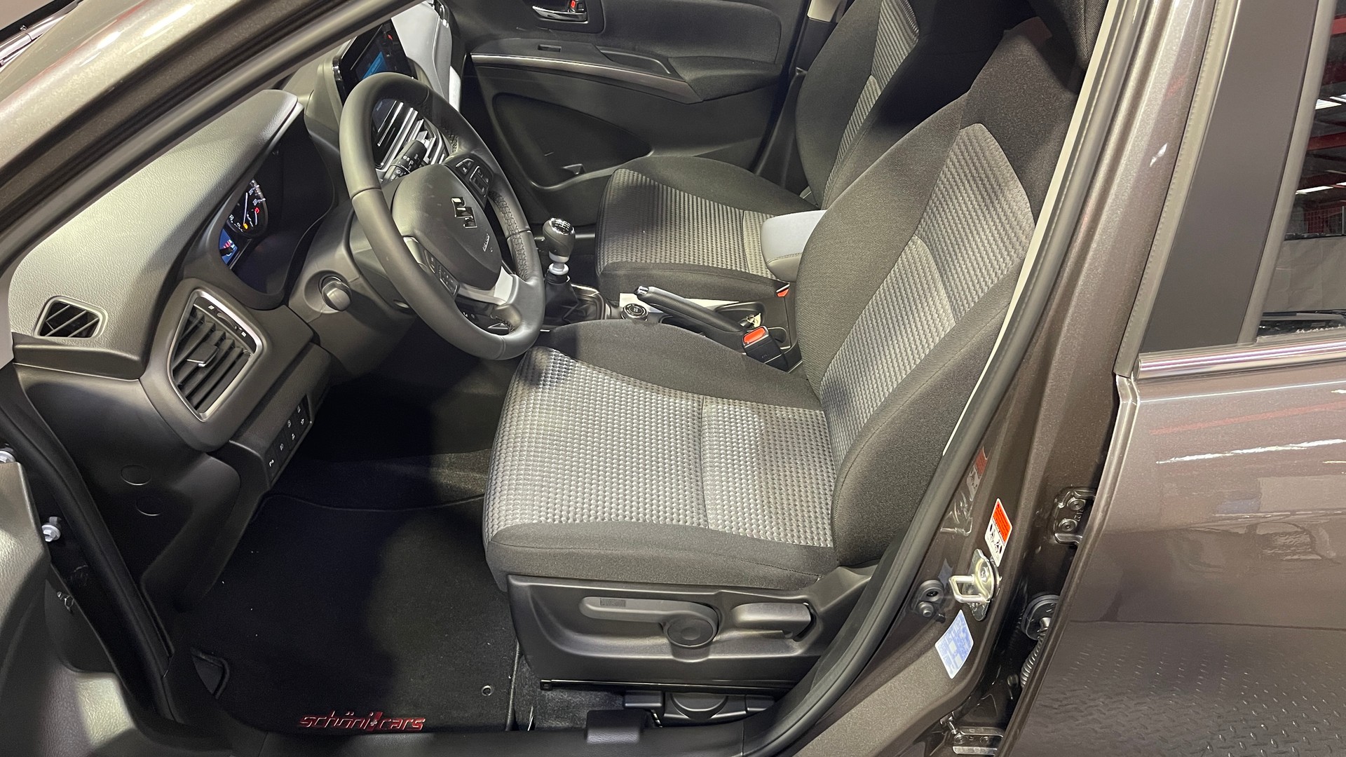 SUZUKI S-Cross 1.4 16V Compact+ MHD 4WD-image-12