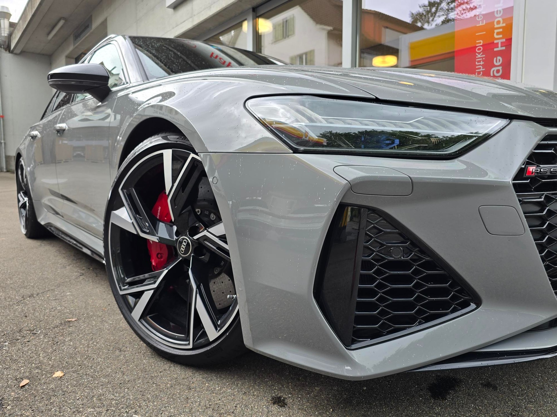 AUDI RS6 Avant 4.0 TFSI V8 quattro-image-15