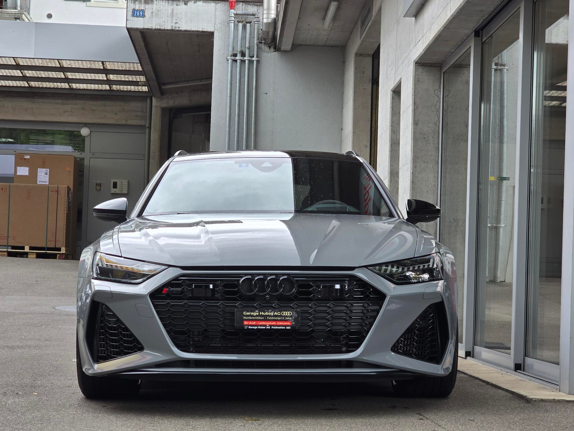AUDI RS6 Avant 4.0 TFSI V8 quattro-image-3