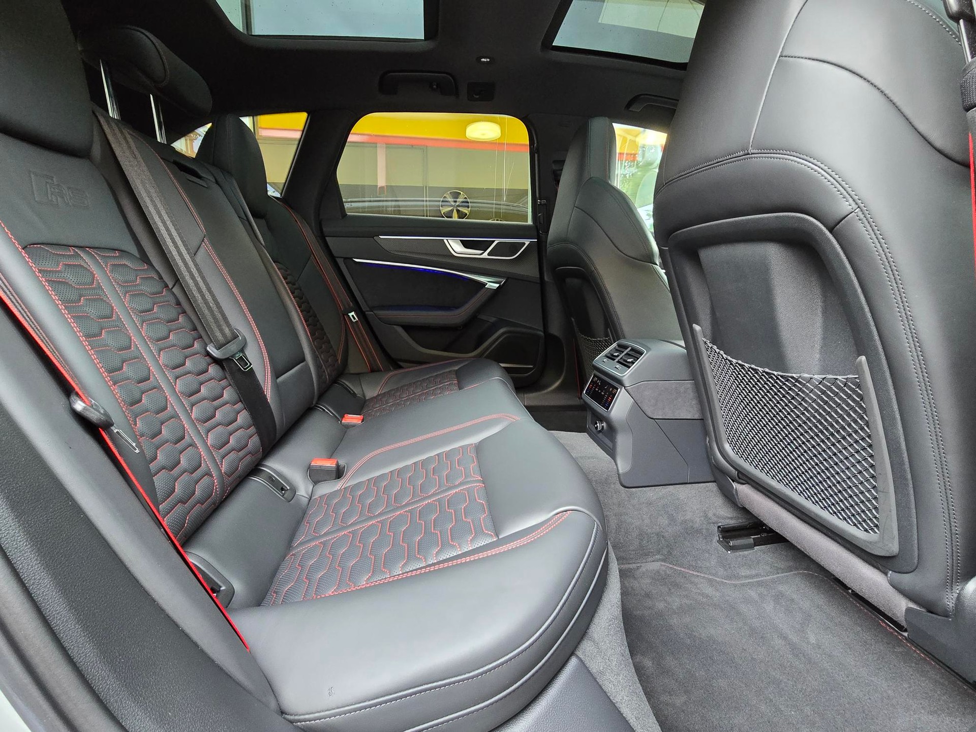 AUDI RS6 Avant 4.0 TFSI V8 quattro-image-6