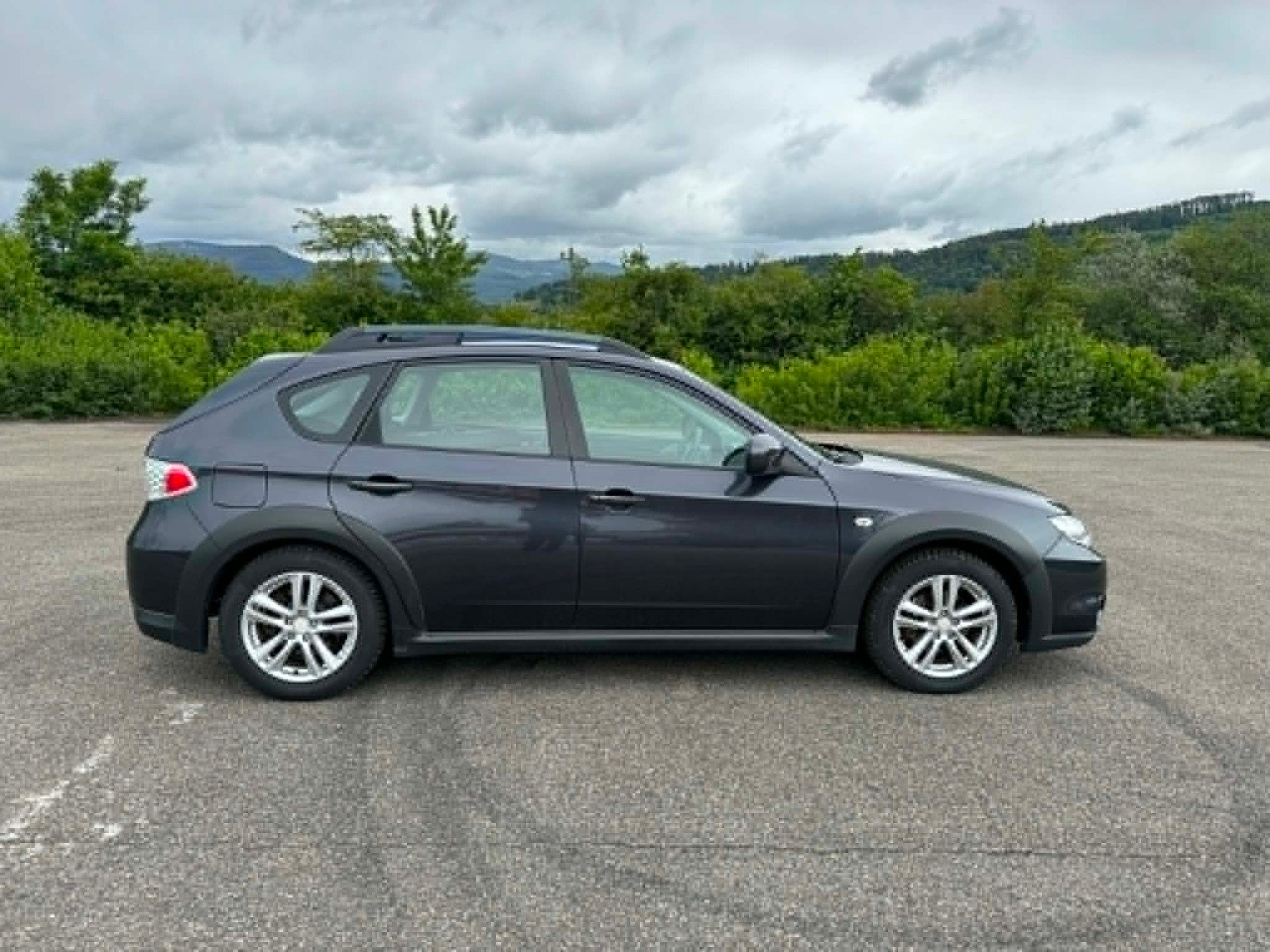 SUBARU Impreza 2.0XV Style-image-6