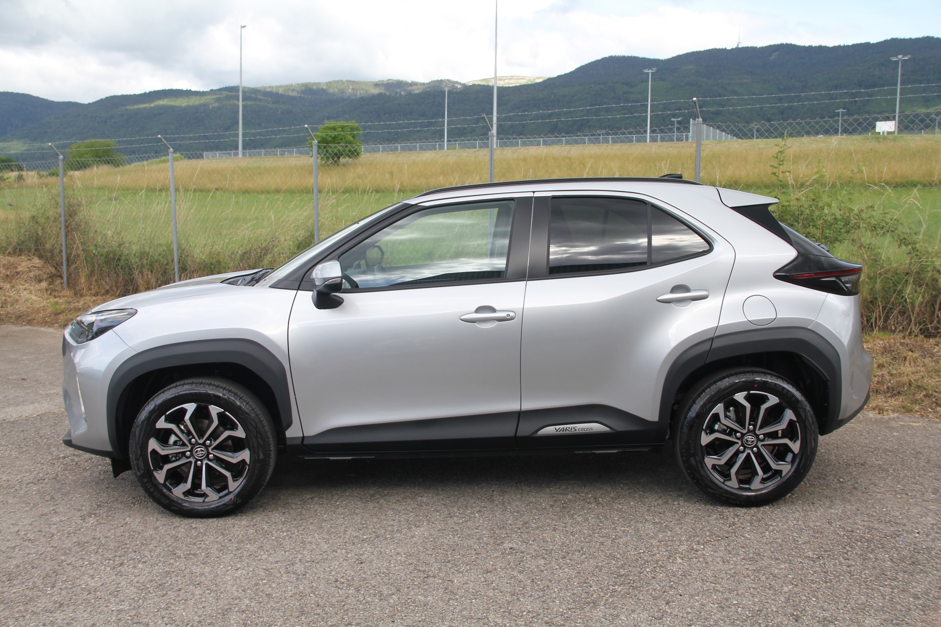 TOYOTA Yaris Cross 1.5 Trend e-CVT 130 🇯🇵 ⭐⭐⭐⭐⭐-image-24