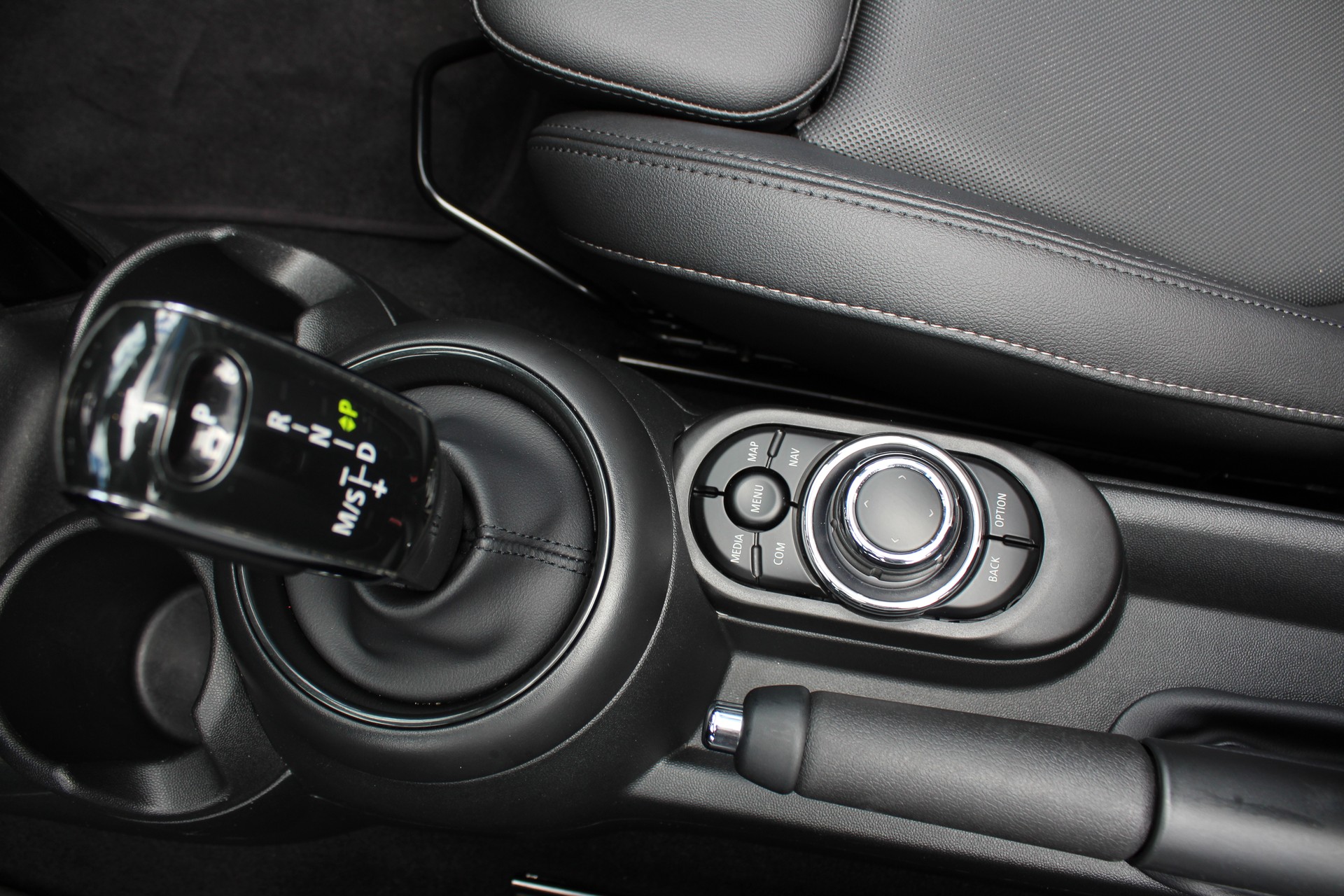 MINI Cooper S Cabriolet DKG-image-17