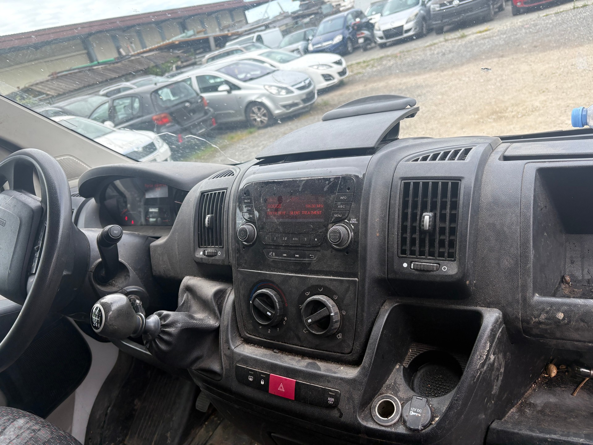 CITROEN Jumper 30 2.2 HDi 110 Attraction L2H1-image-5
