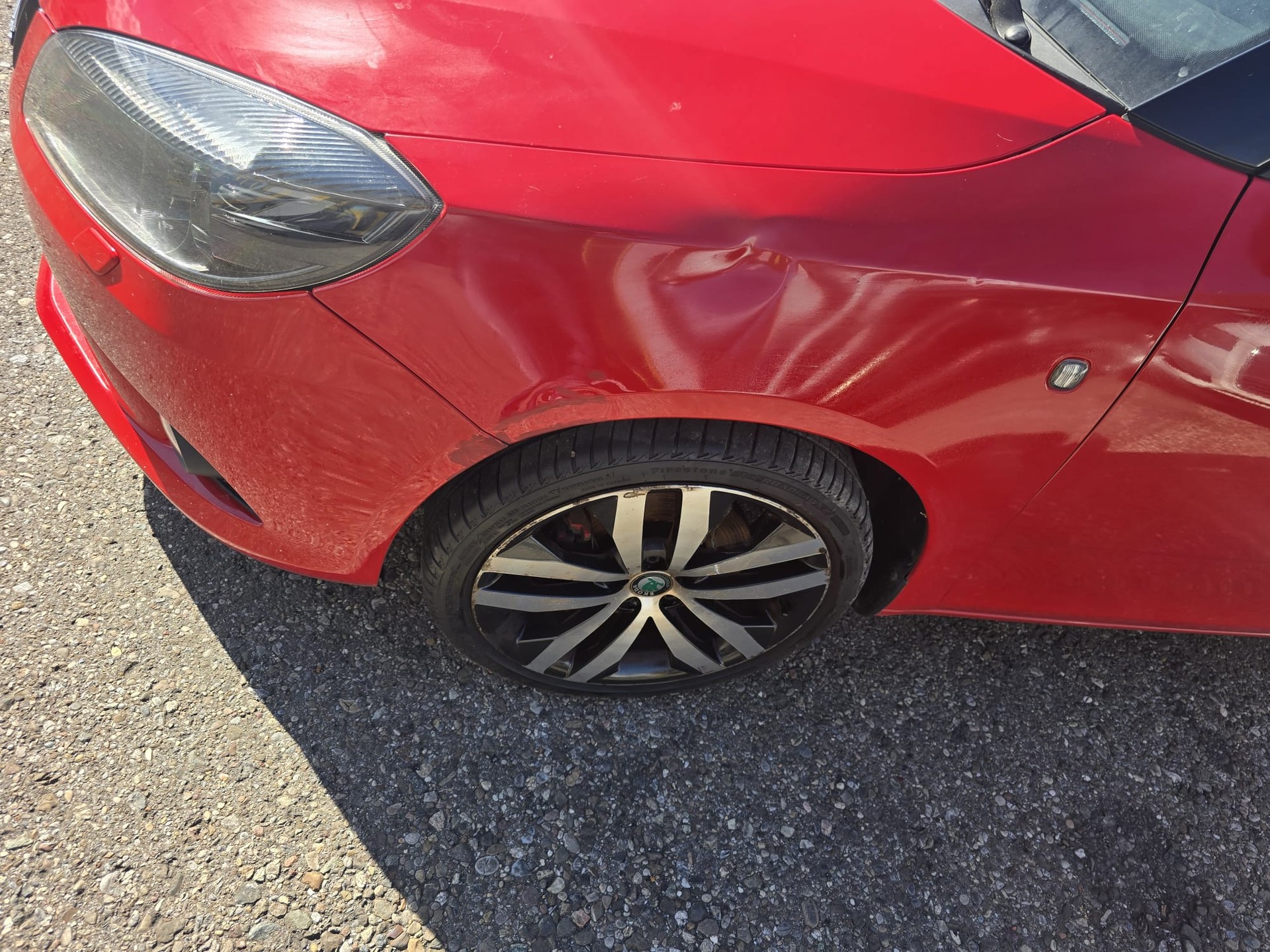 SKODA Fabia 1.4 TSI RS DSG-image-5