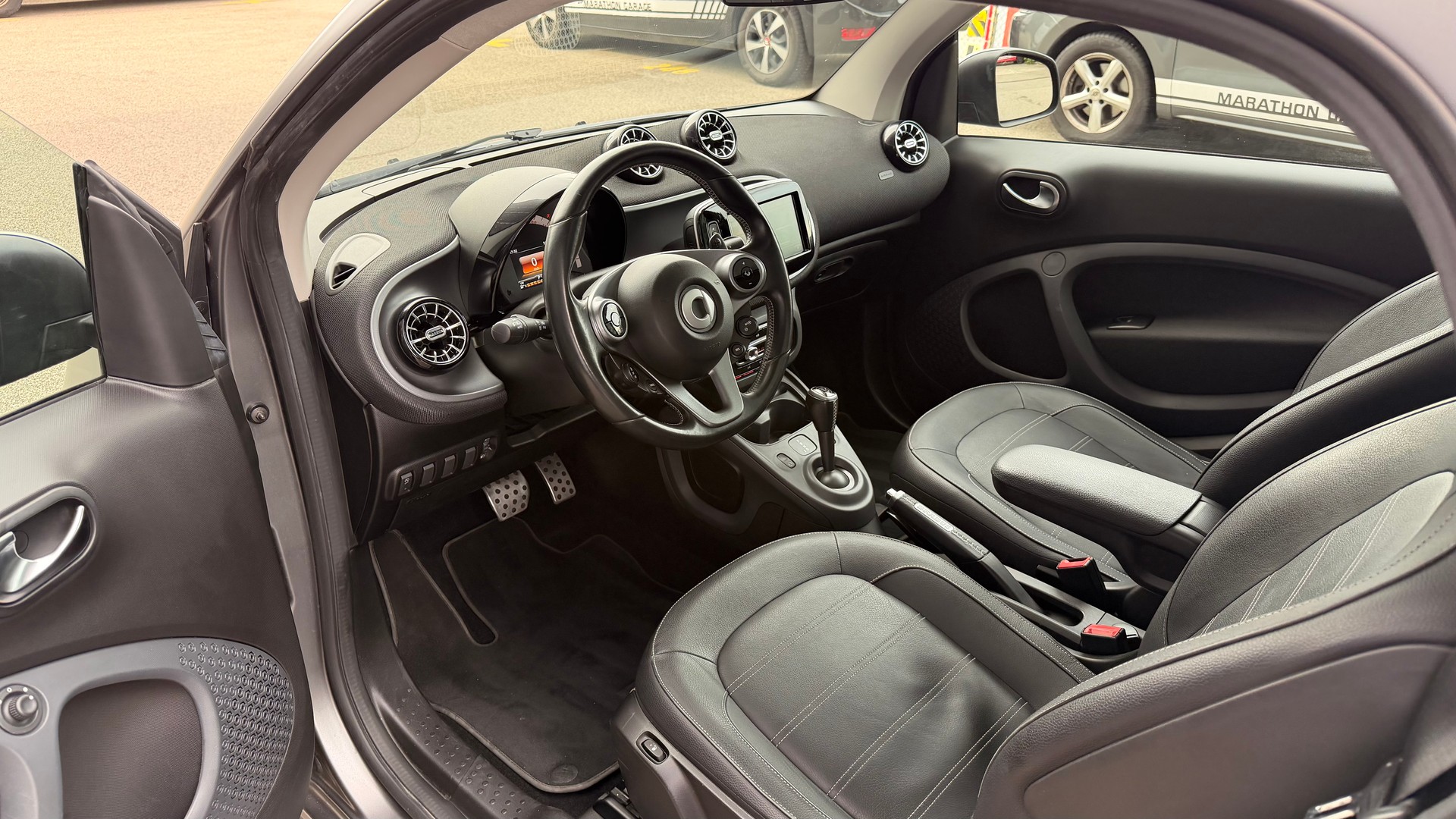 SMART fortwo prime twinmatic BRABUS-image-4