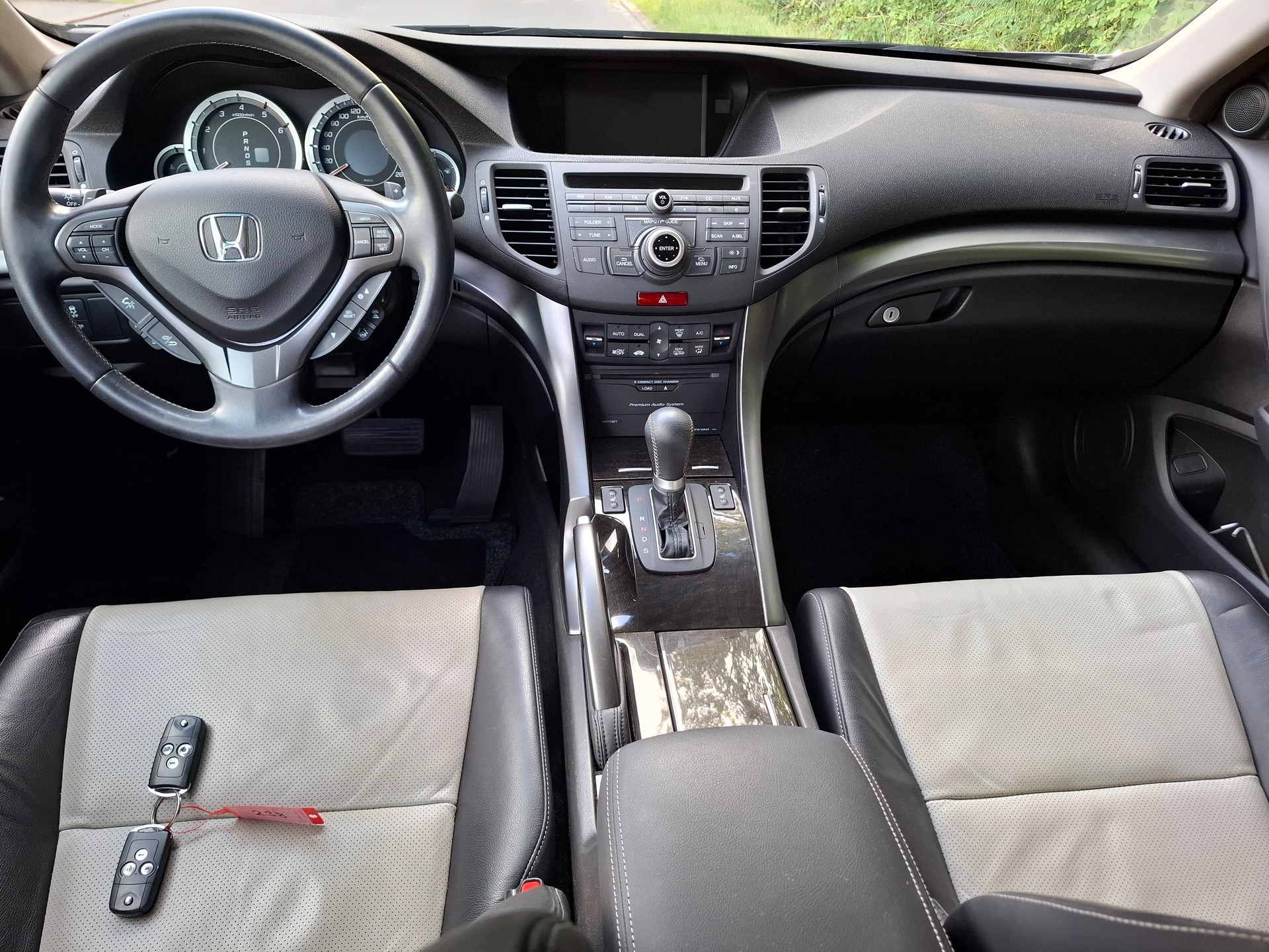 HONDA Accord 2.2 i-CTDi Executive Automatic-image-4
