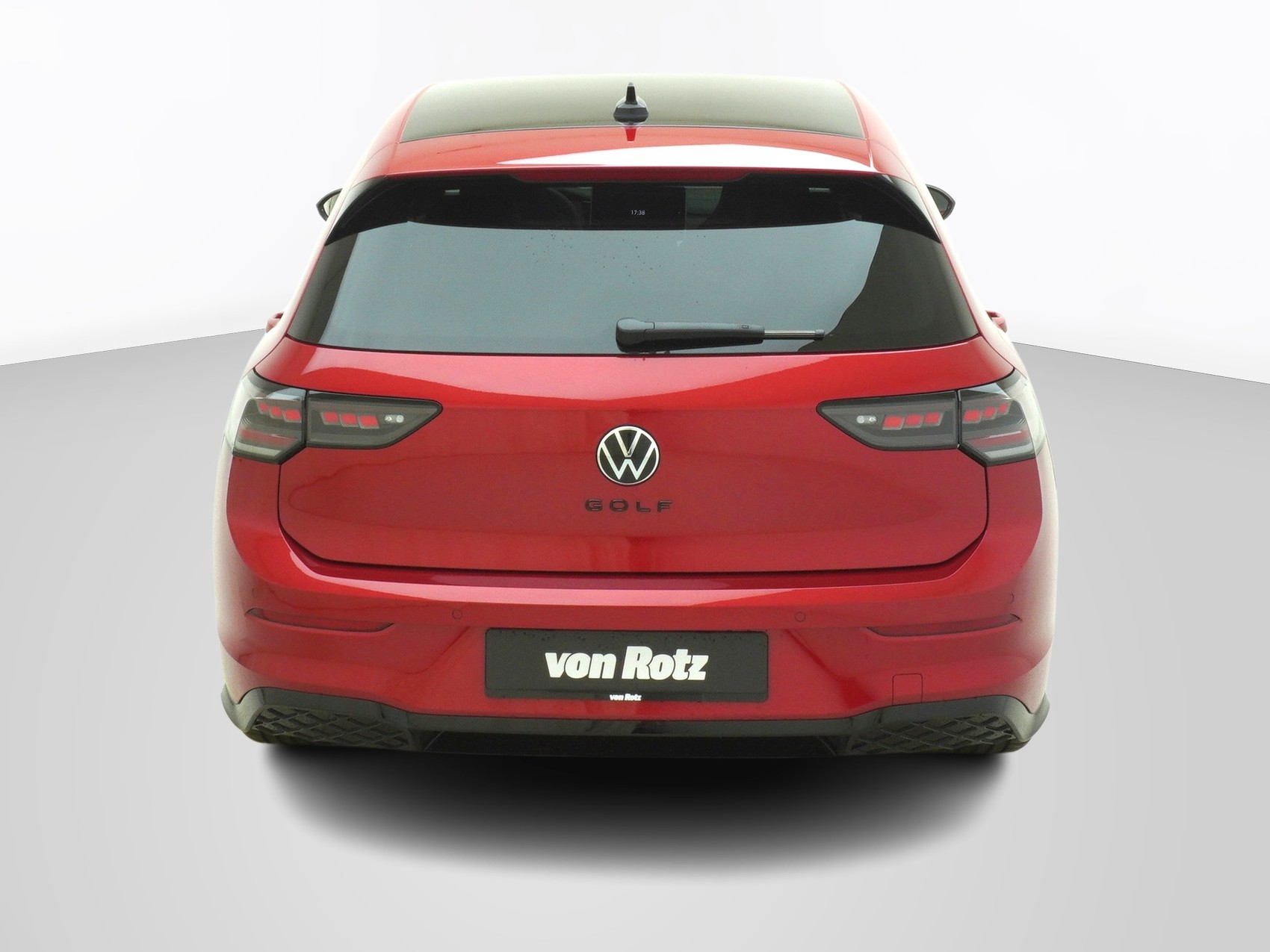VW Golf VIII 1.5 eTSI R-Line DSG-image-2
