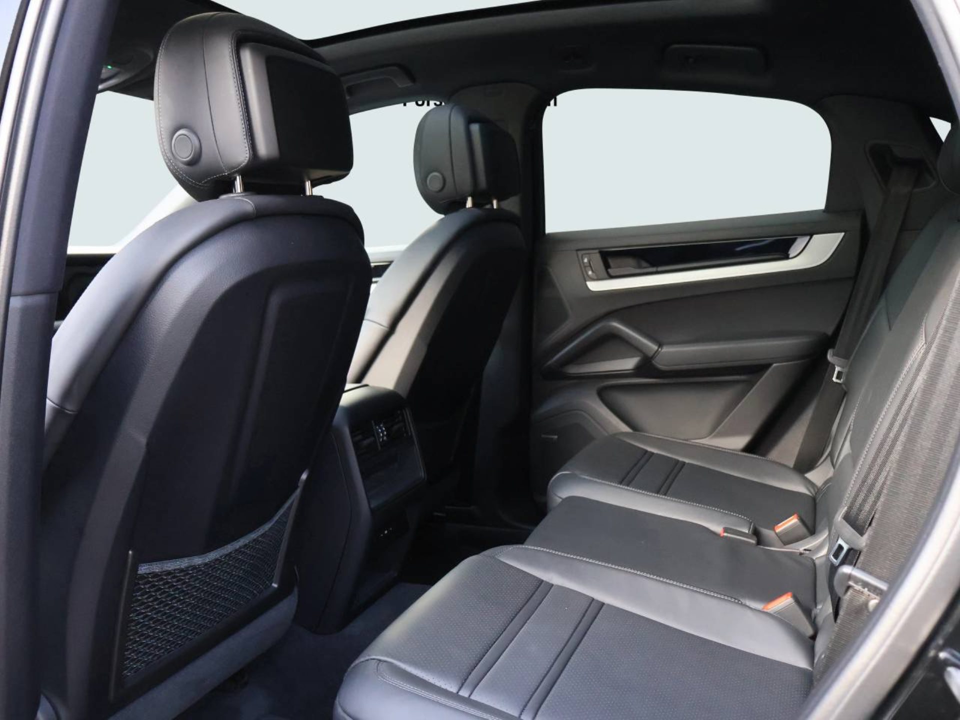 PORSCHE Cayenne E-Hybrid Coupé-image-14