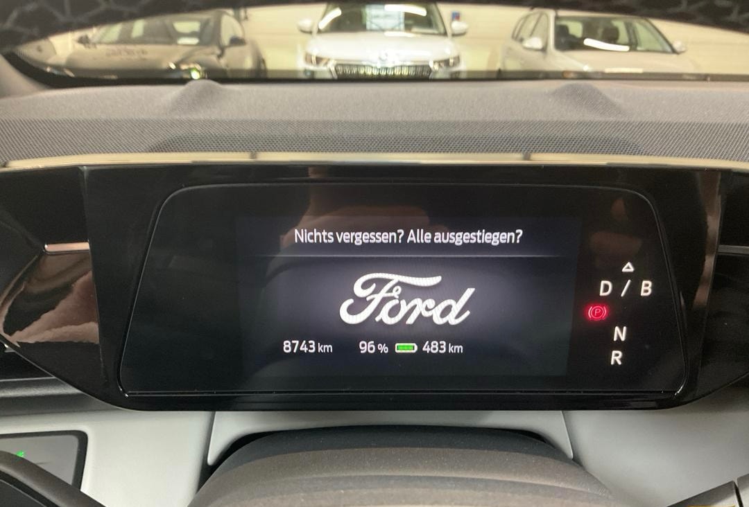 FORD Explorer Elektro 79kWh Extended Range PREMIUM mit Anhängerkupplung, Wärmepumpe & Panoramadach-image-13