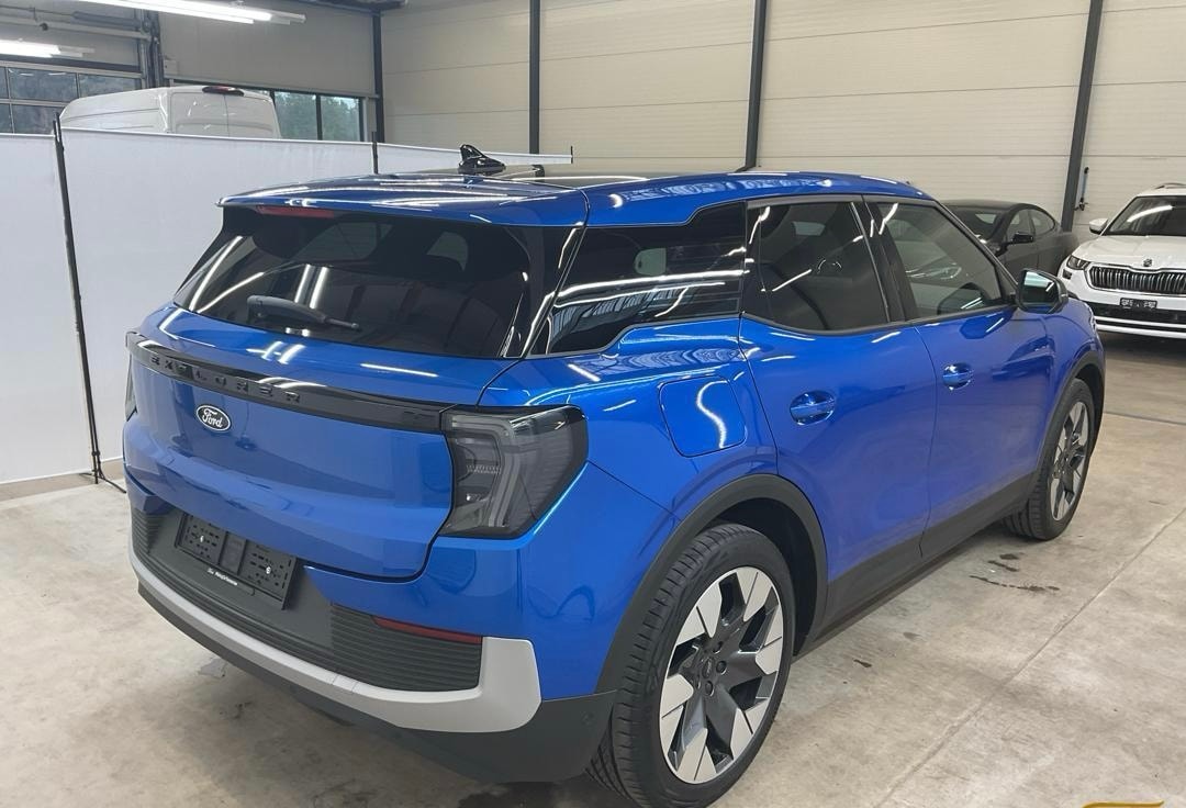 FORD Explorer Elektro 79kWh Extended Range PREMIUM mit Anhängerkupplung, Wärmepumpe & Panoramadach-image-2