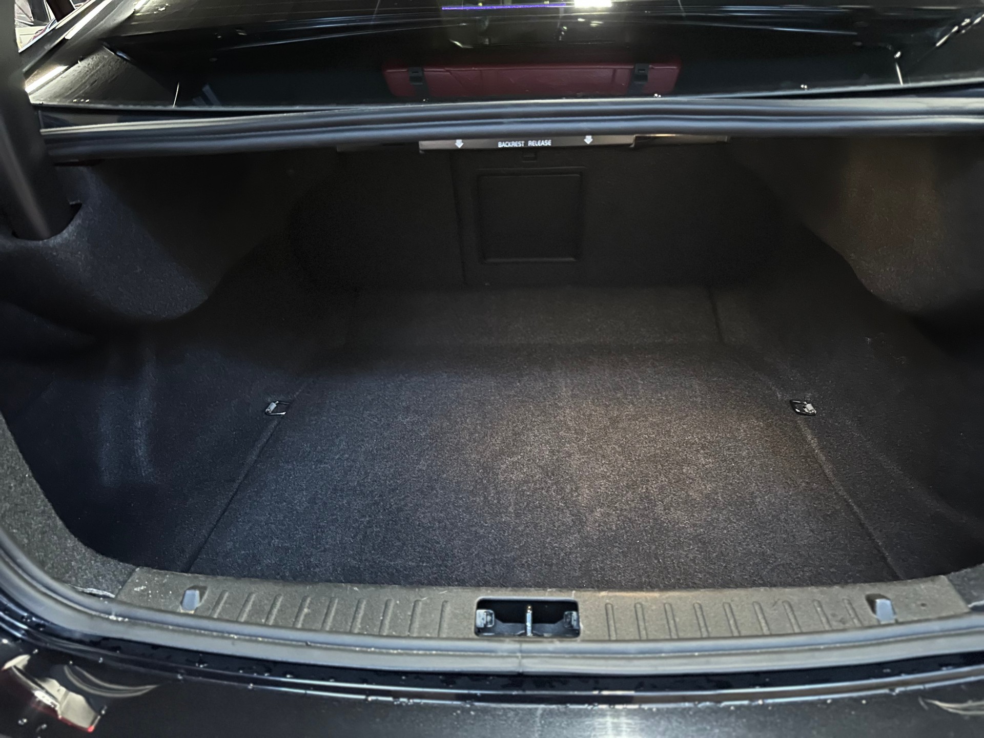 VOLVO S60 T6 ( 3.0L V6 Turbo ) AWD R-Design / ** Frisch ab MFK + Service / 4x4 / Polestar 330 PS **-image-20