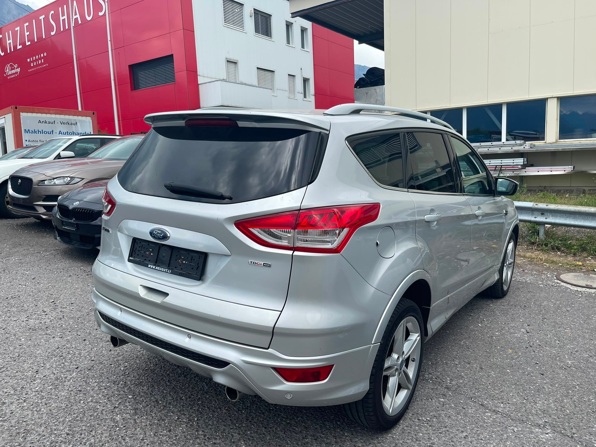 FORD Kuga 2.0 TDCi Titanium 4WD PowerShift-image-2