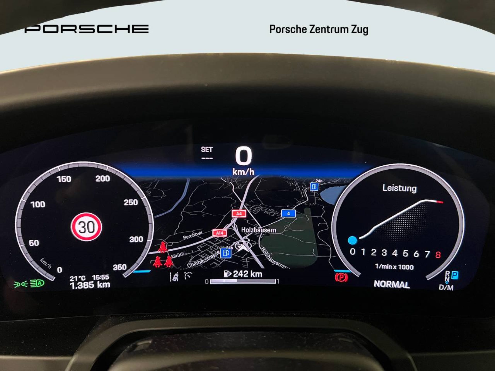 PORSCHE 911 Carrera 4 GTS-image-25