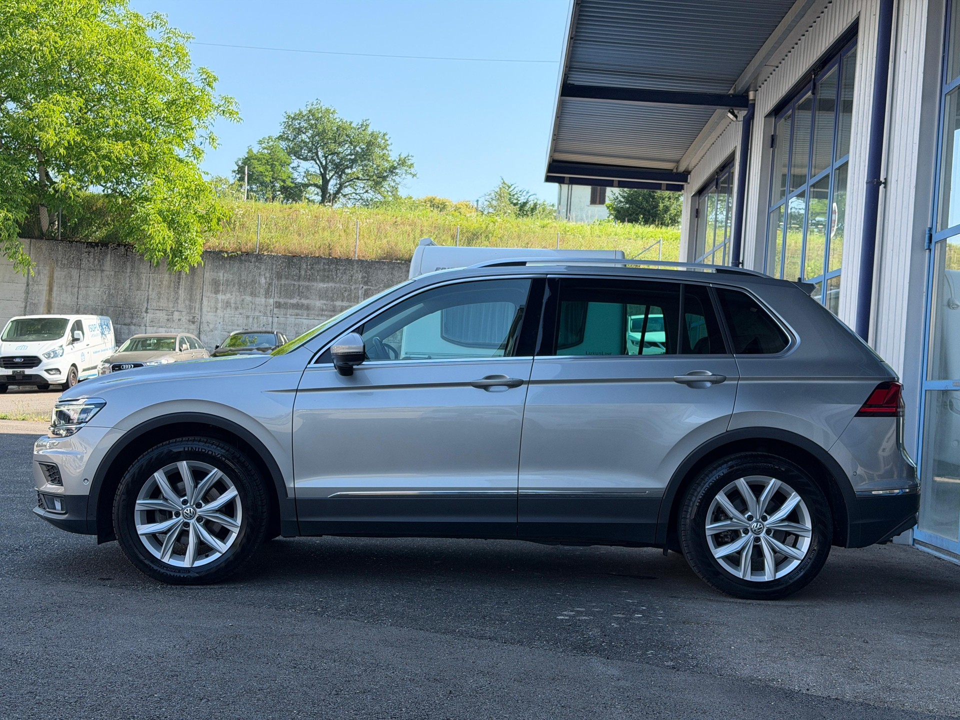 VW Tiguan 2.0 TDI SCR Highline 4Motion DSG-image-5