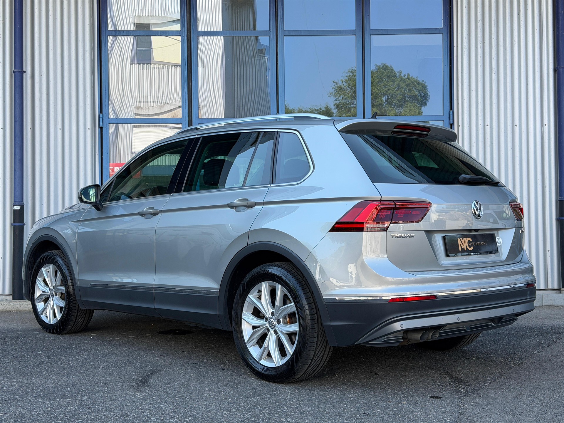 VW Tiguan 2.0 TDI SCR Highline 4Motion DSG-image-1