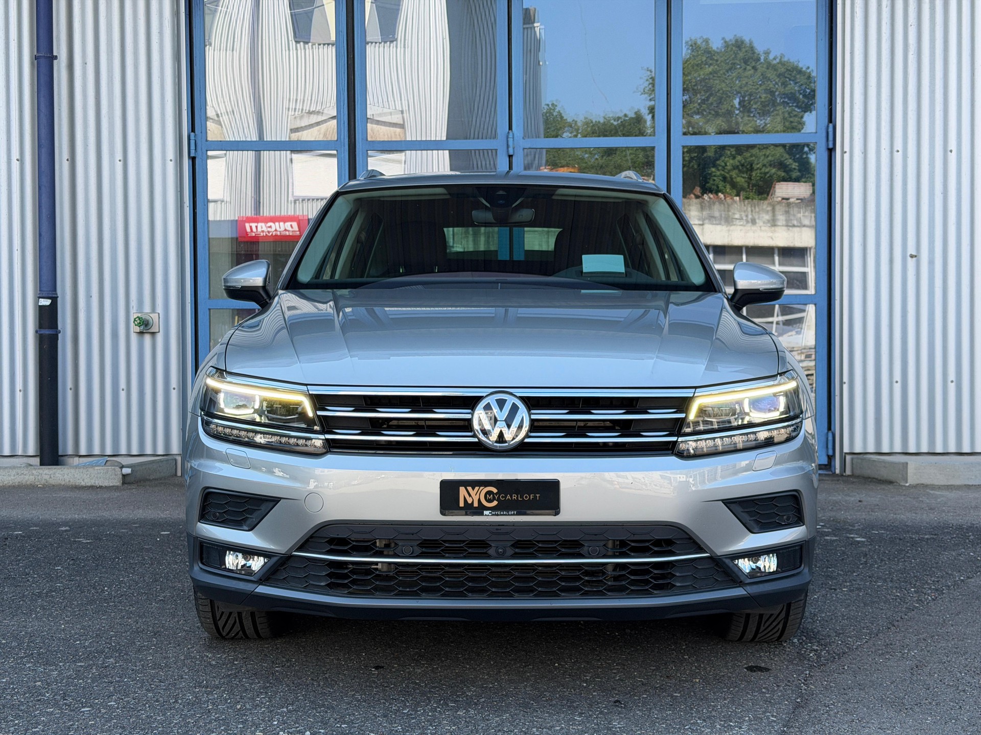 VW Tiguan 2.0 TDI SCR Highline 4Motion DSG-image-3