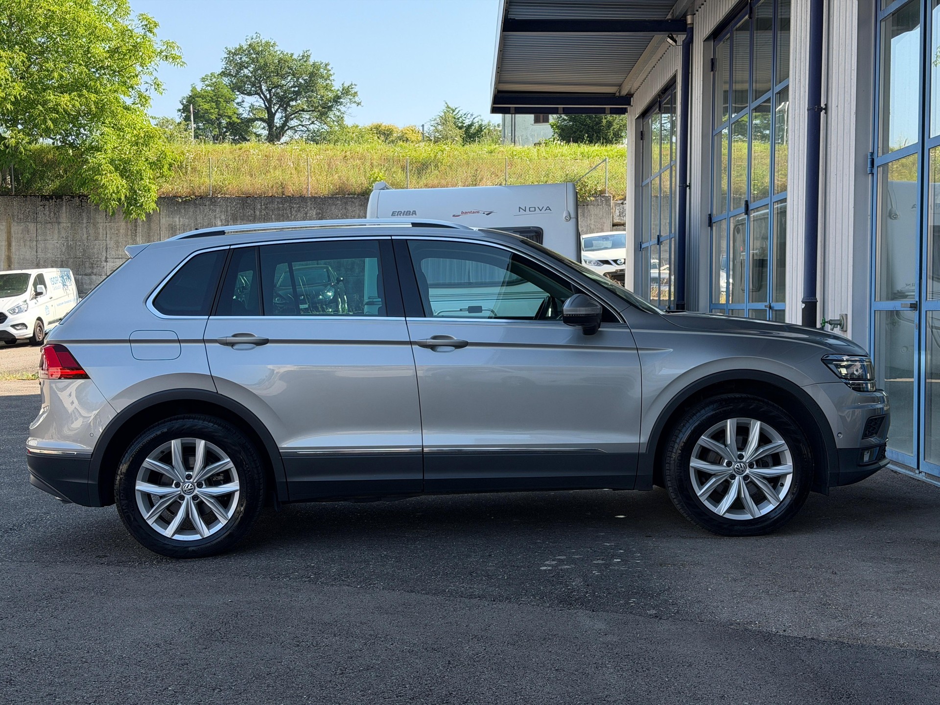 VW Tiguan 2.0 TDI SCR Highline 4Motion DSG-image-6