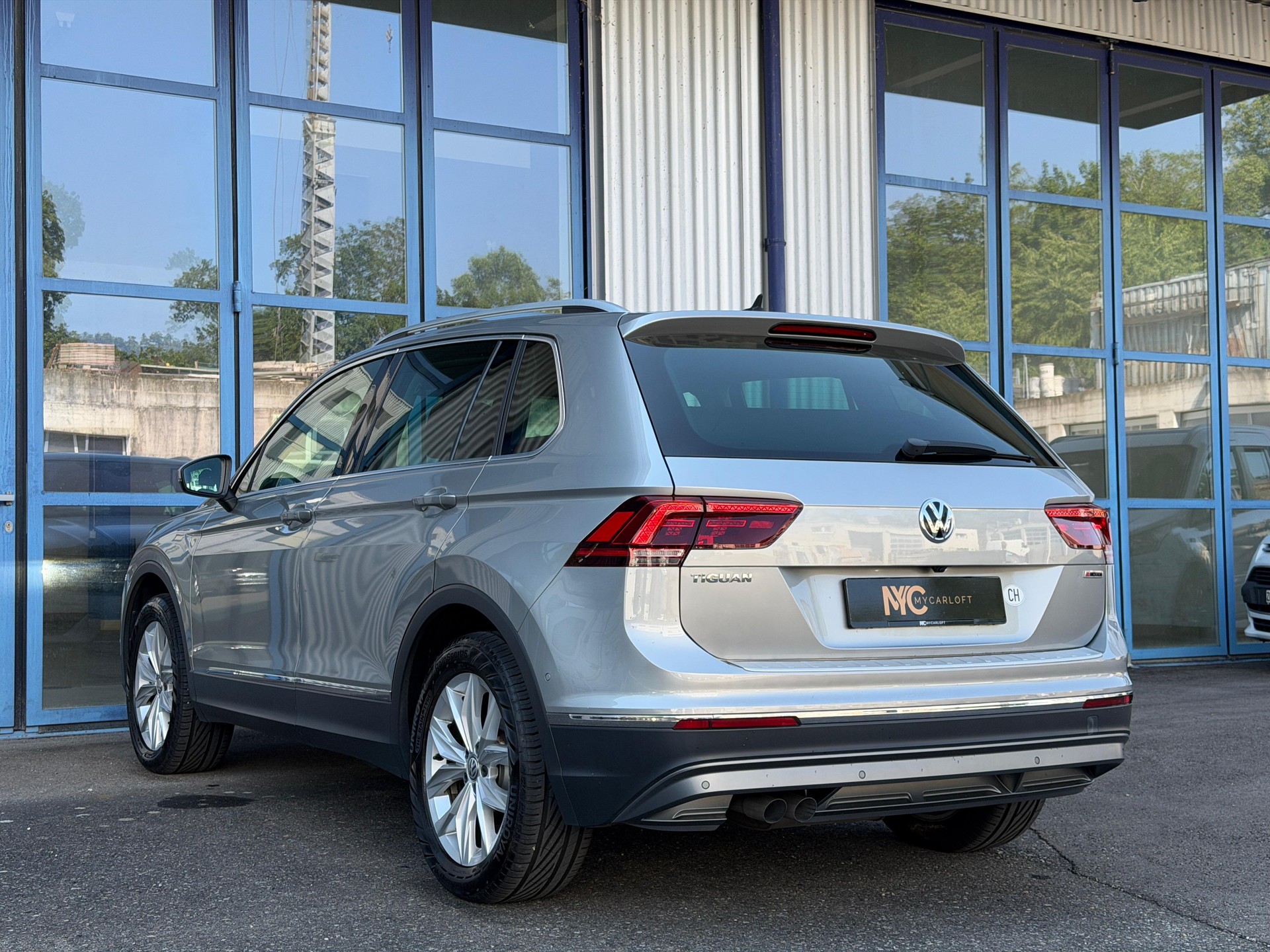 VW Tiguan 2.0 TDI SCR Highline 4Motion DSG-image-9