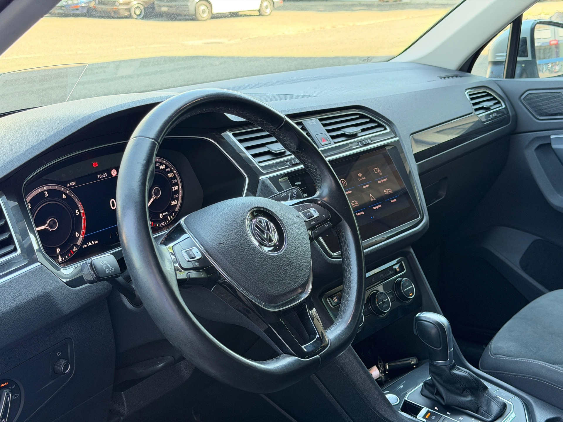 VW Tiguan 2.0 TDI SCR Highline 4Motion DSG-image-11