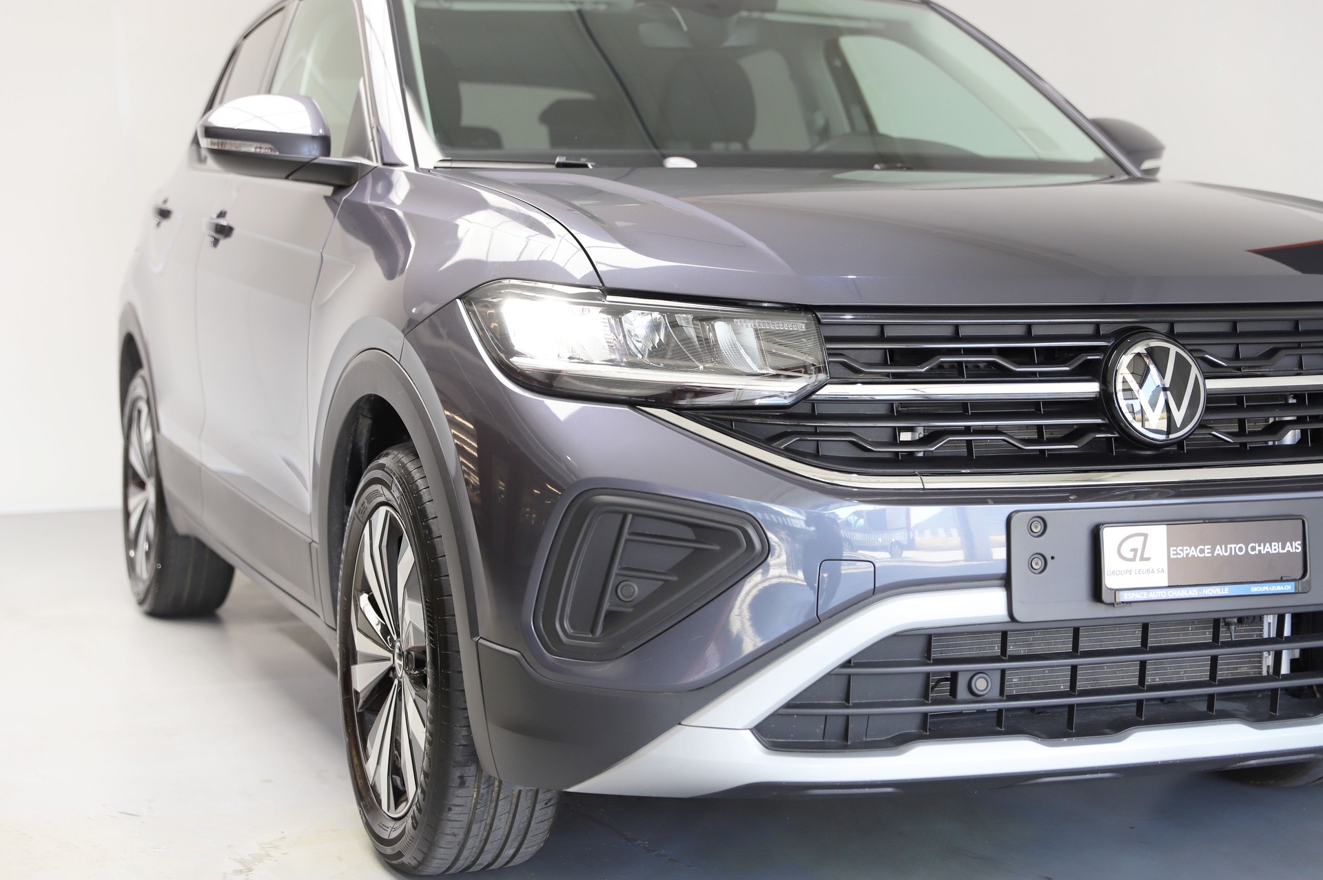VW T-Cross 1.0 TSI Life-image-1