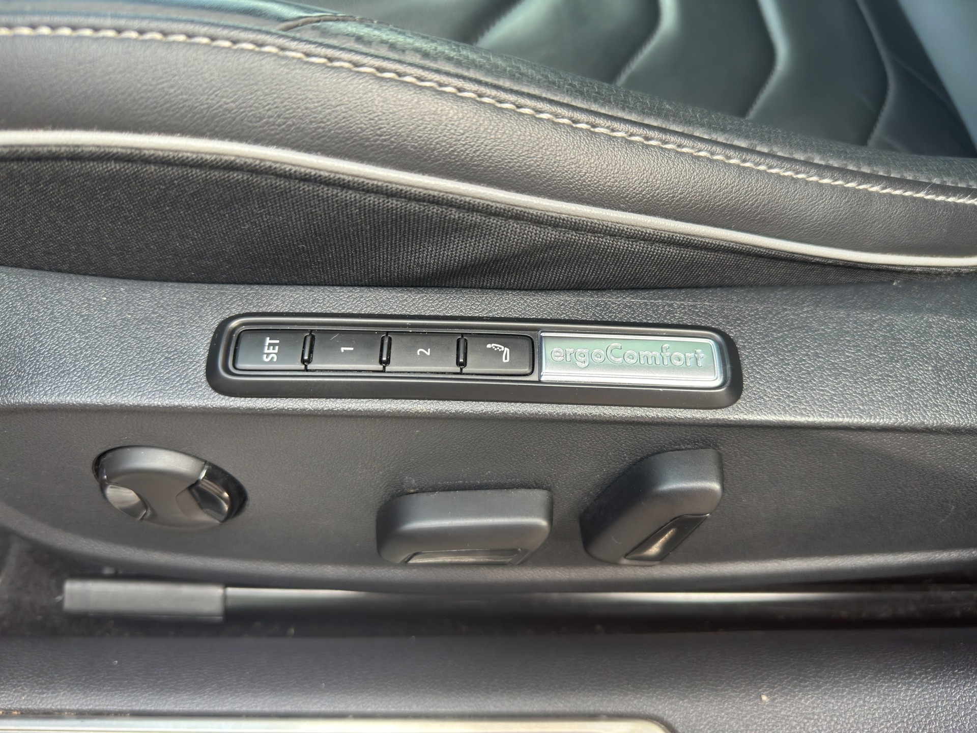 VW Arteon SB 2.0 TSI R-Line DSG-image-8