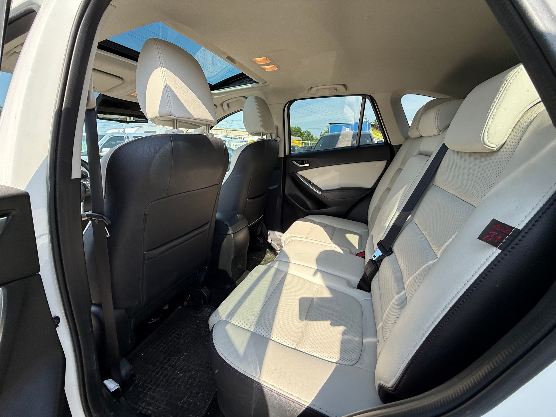 MAZDA CX-5 2.2 D HP Revolution AWD Automatic-image-9
