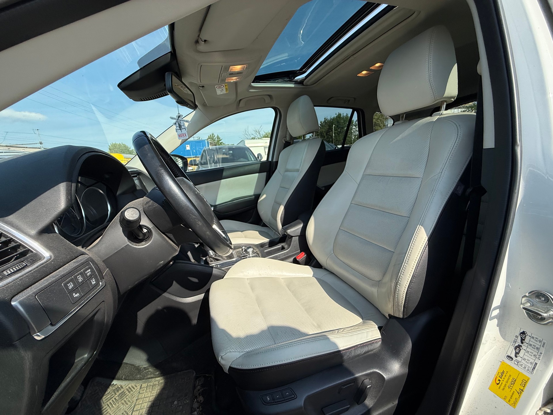 MAZDA CX-5 2.2 D HP Revolution AWD Automatic-image-8