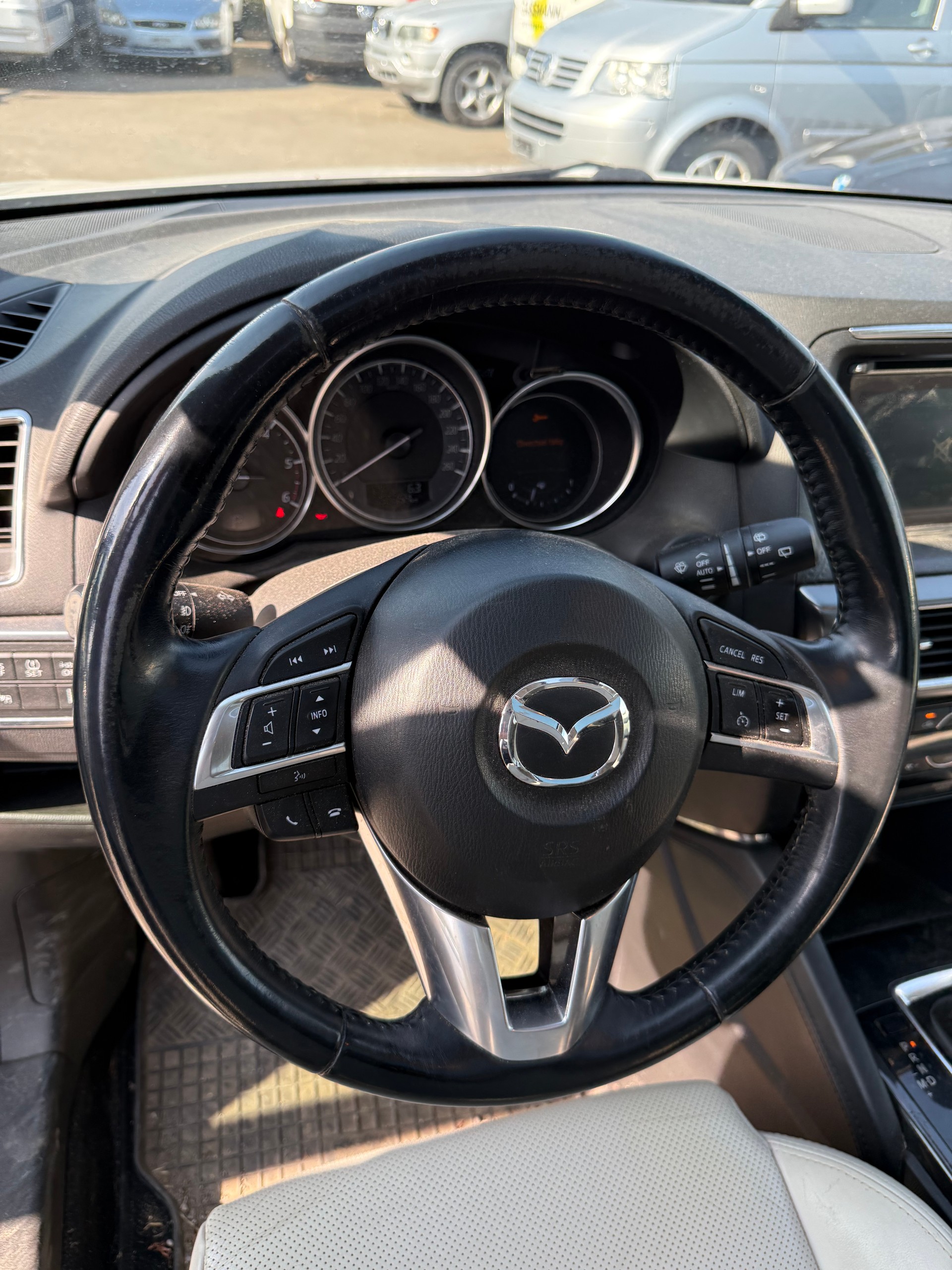 MAZDA CX-5 2.2 D HP Revolution AWD Automatic-image-10