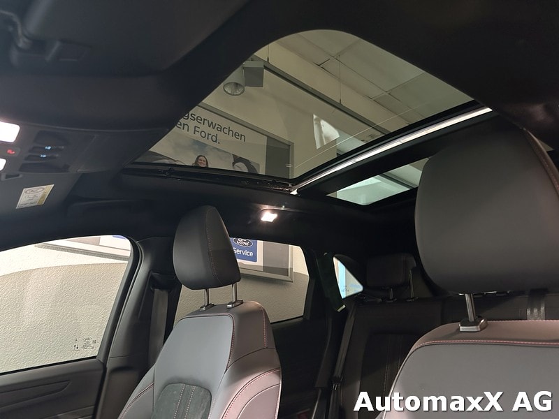FORD Kuga 2.5 Hybrid ST-Line X 4x4-image-13