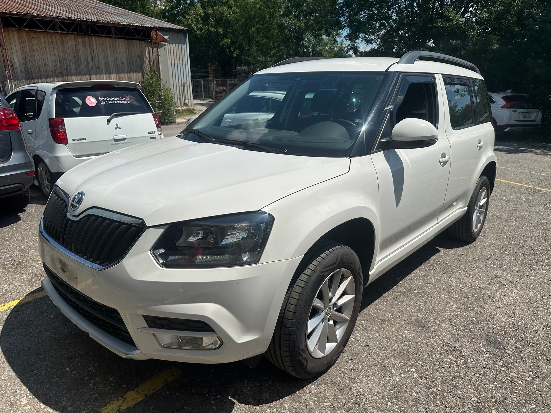 SKODA Yeti 1.8 TSI Active 4x4 DSG-image-1