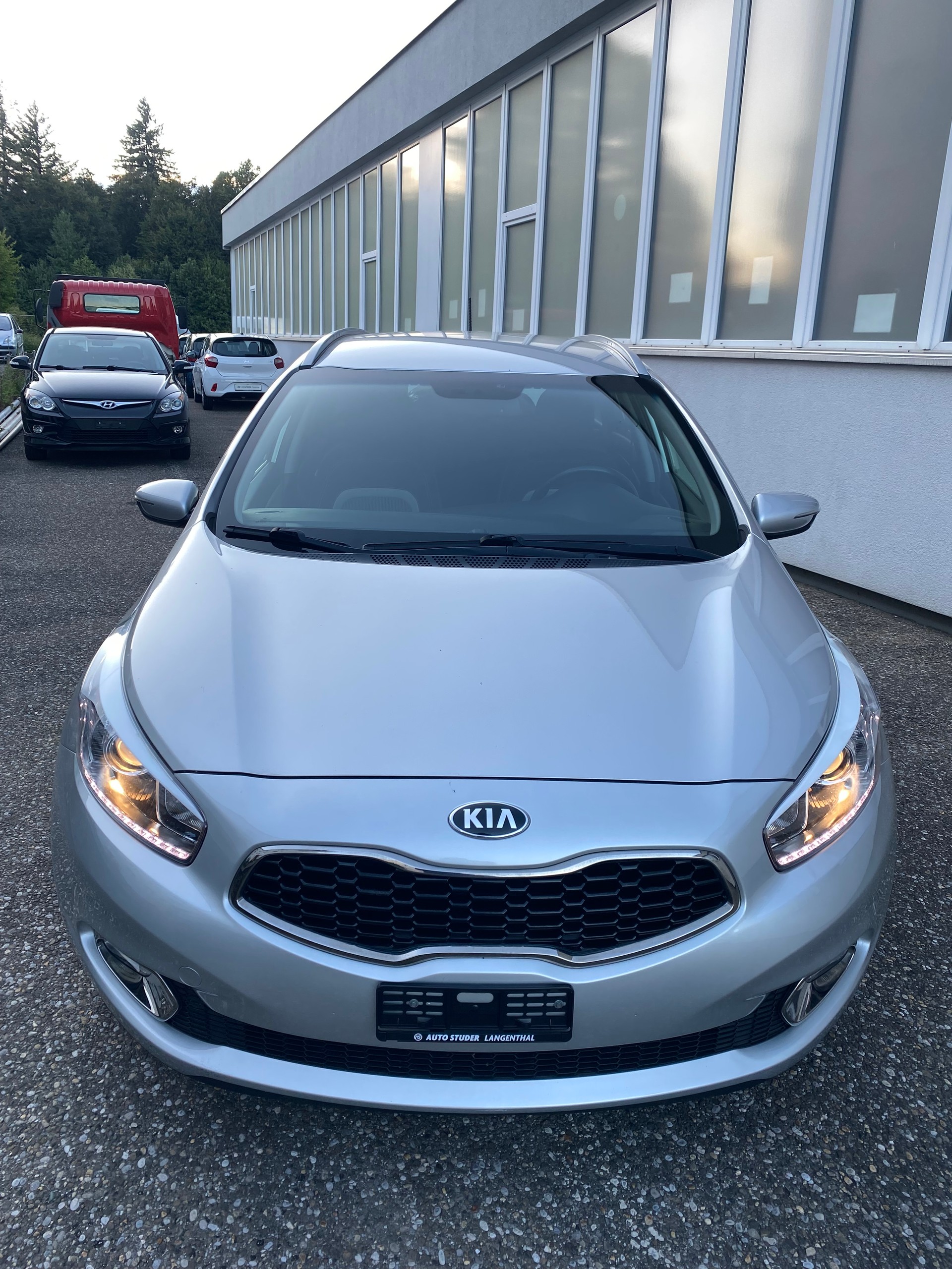 KIA Cee'd Sportswagon 1.6 CRDi Trend-image-0