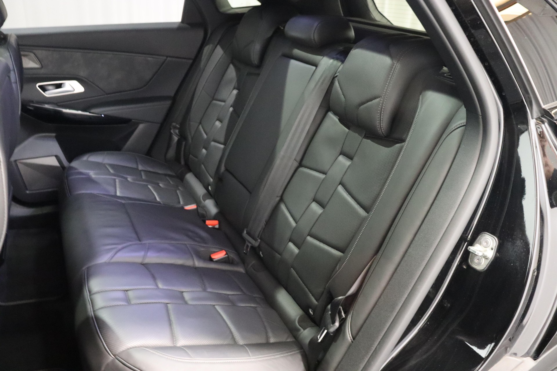 DS AUTOMOBILES 7 Crossback 1.6 E-Tense Louvre 4x4-image-5