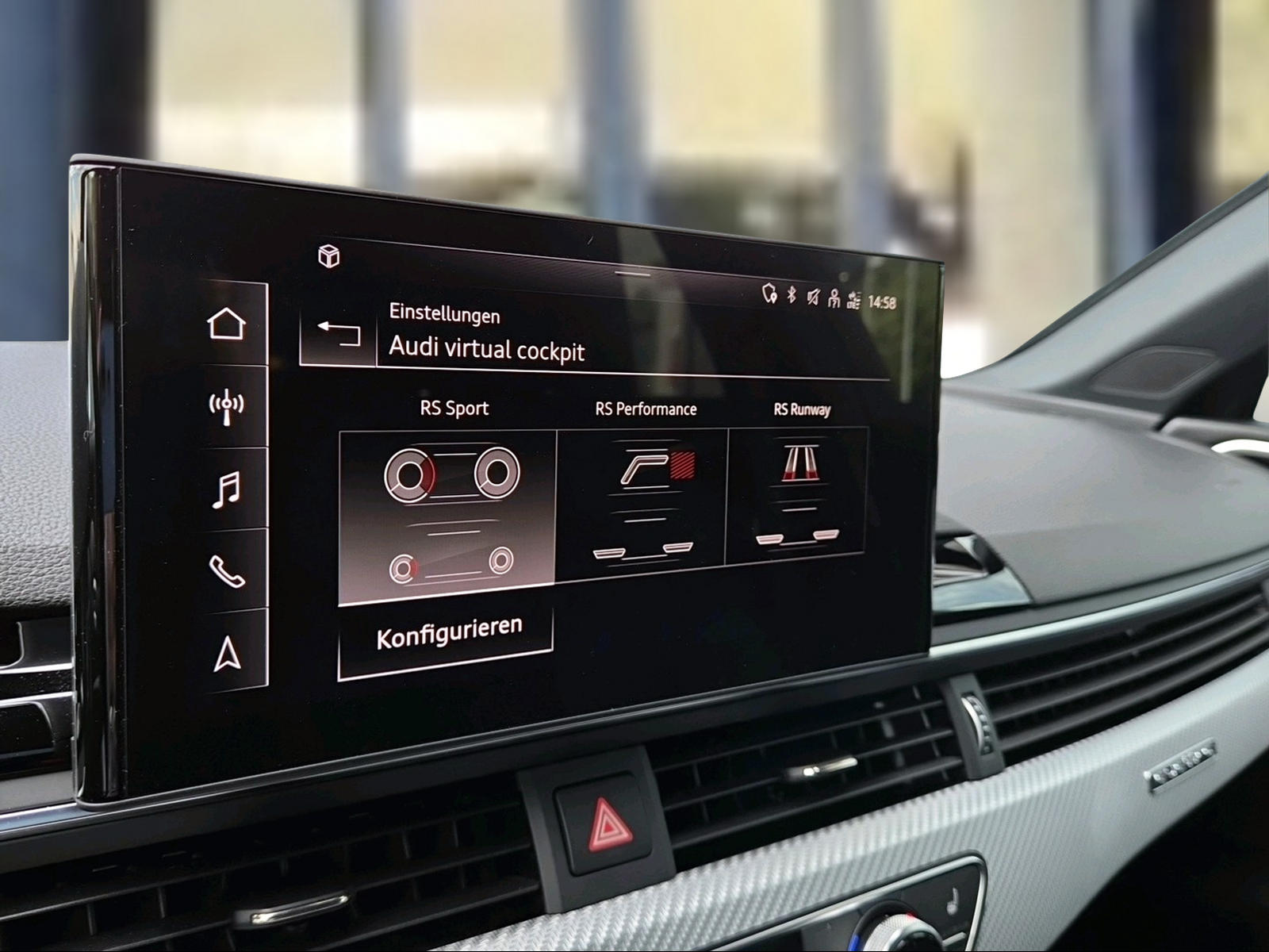 AUDI RS4 Avant quattro tiptronic Navarablau Metallic-image-12