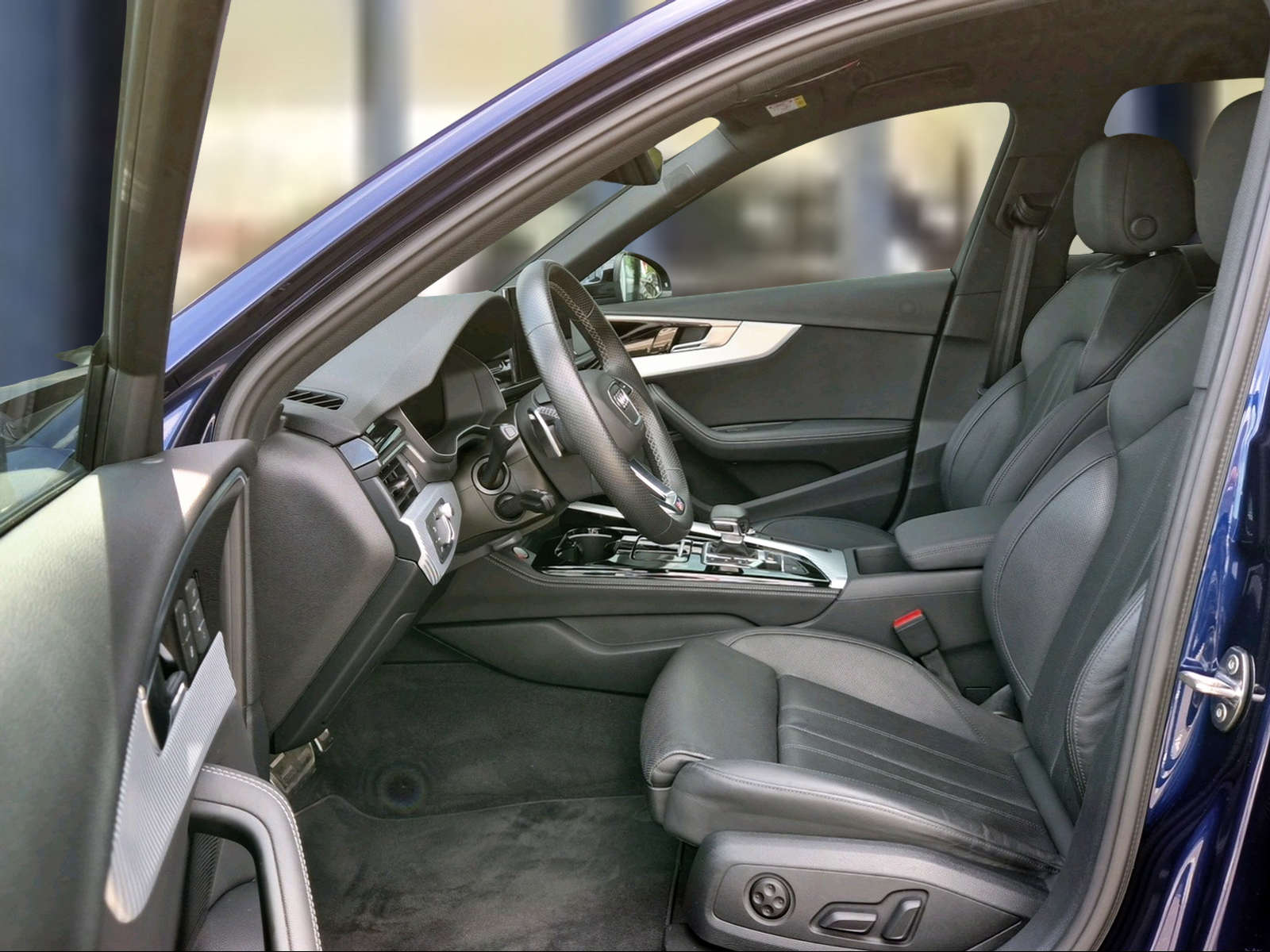 AUDI RS4 Avant quattro tiptronic Navarablau Metallic-image-8