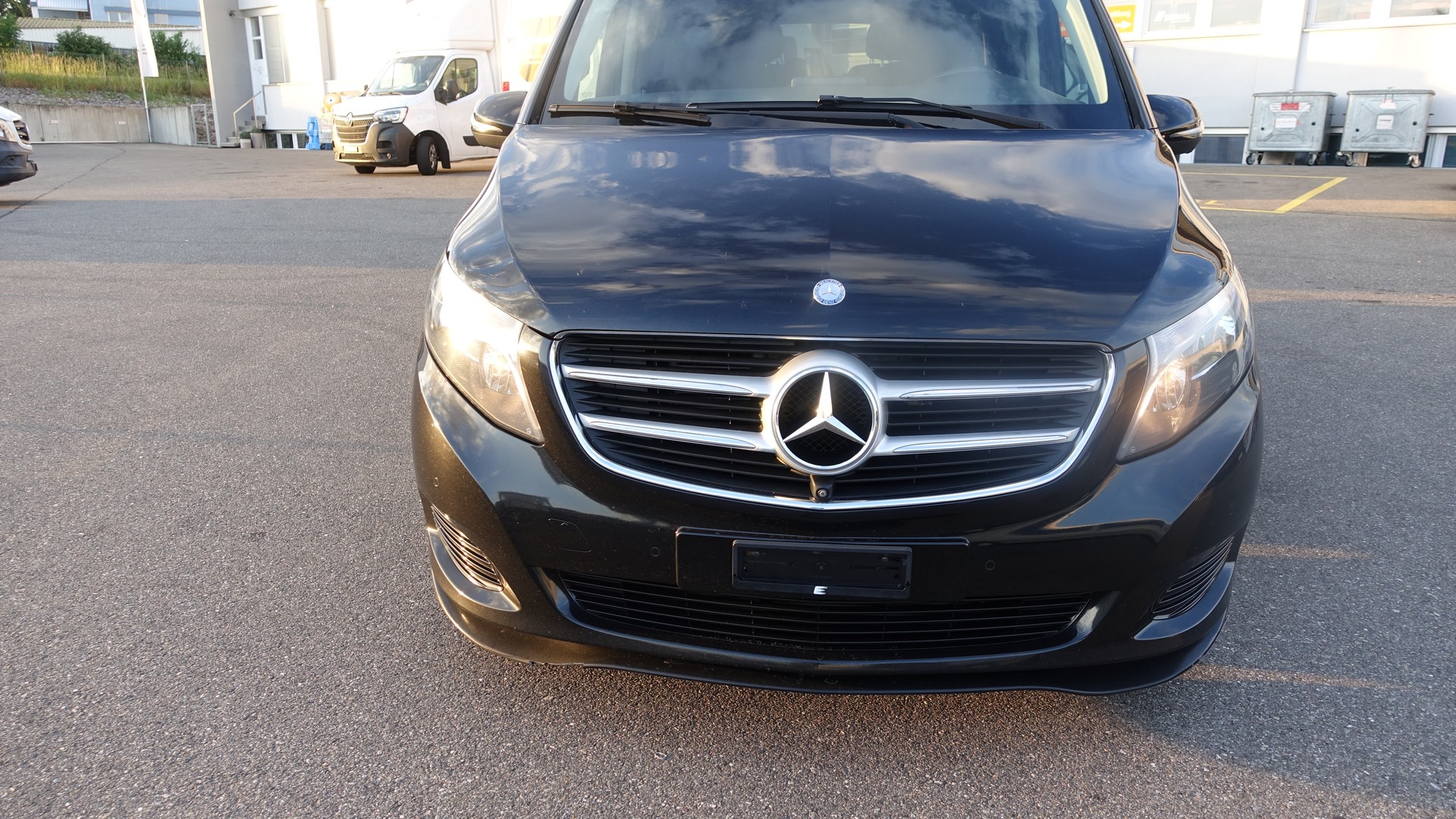 MERCEDES-BENZ V 250 d Swiss Edition lang 4Matic 7G-Tronic-image-11
