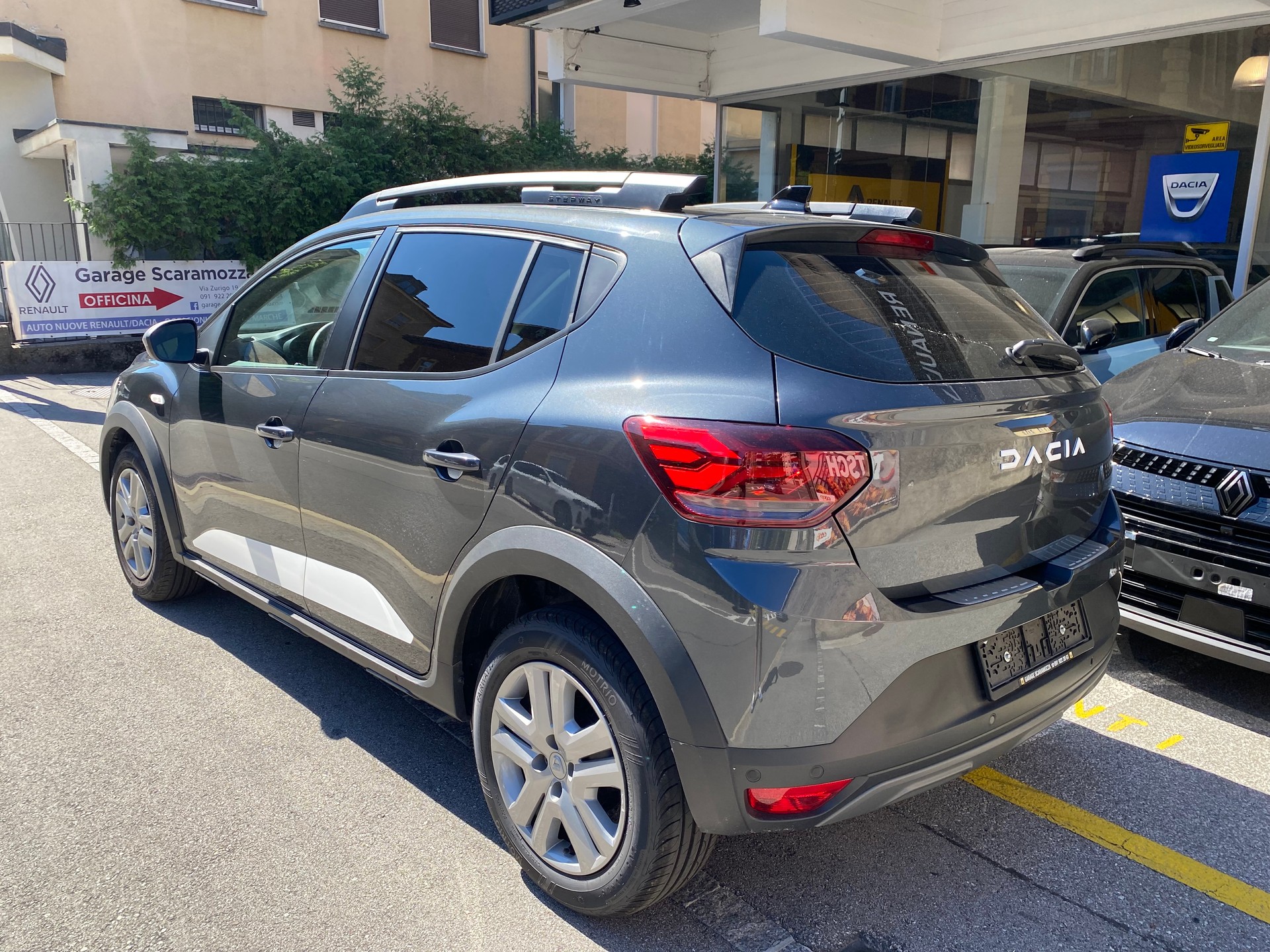 DACIA Sandero Stepway TCe 90 Expression CVT-image-3