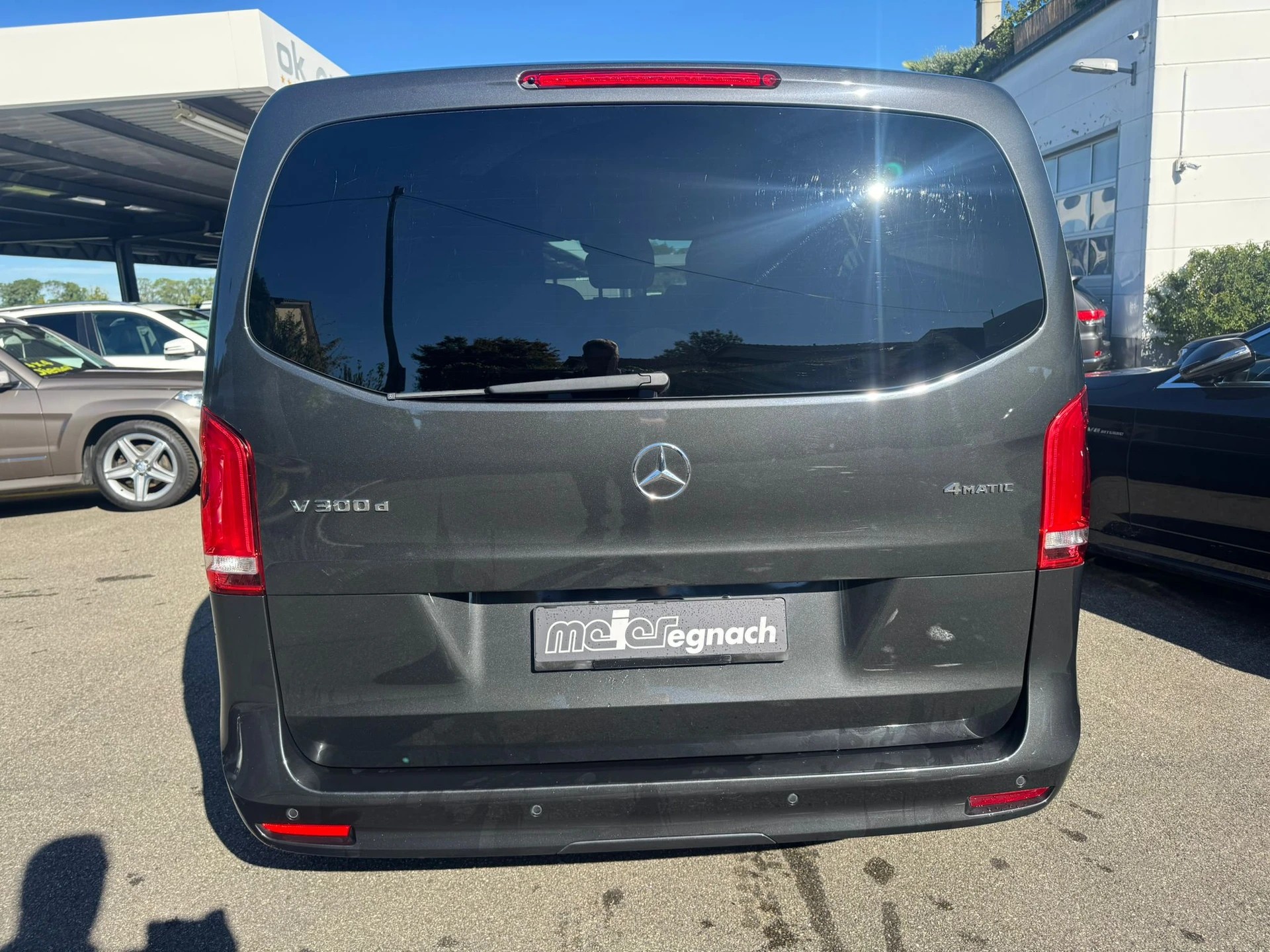 MERCEDES-BENZ V 300 d kompakt 4Matic 9G-Tronic-image-6