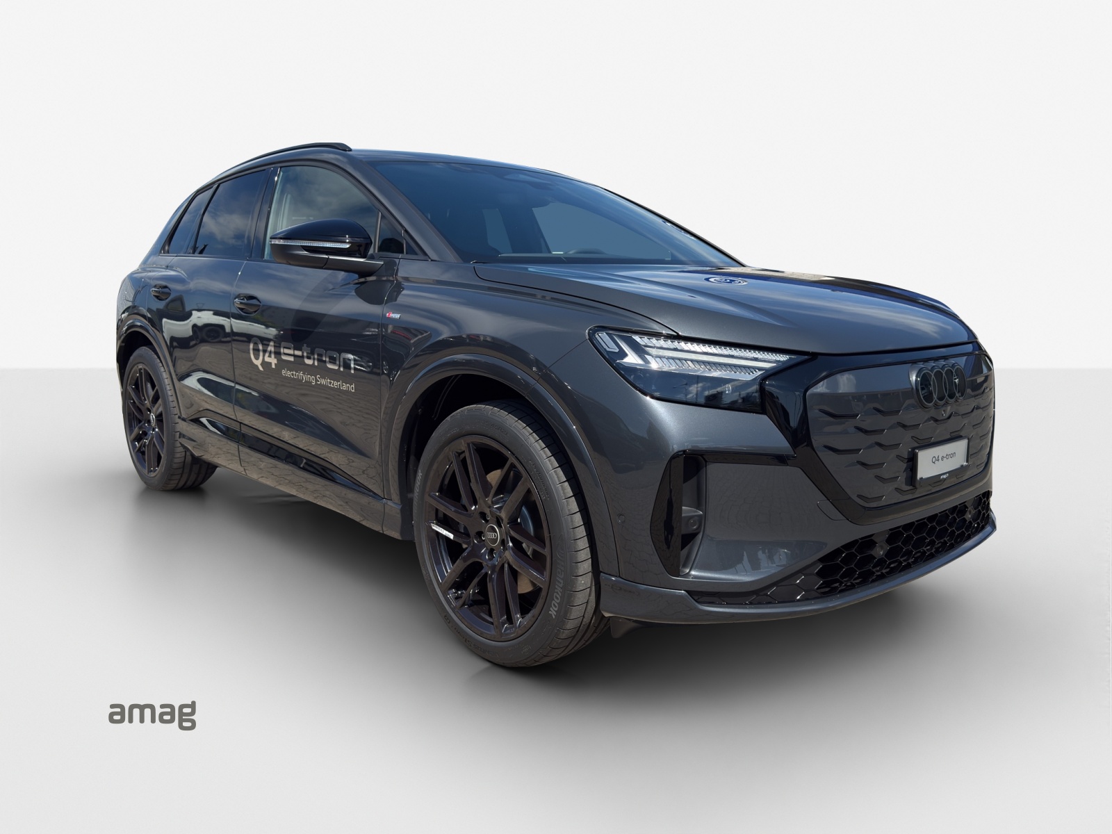 AUDI Q4 e-tron SUV quattro performance-image-7