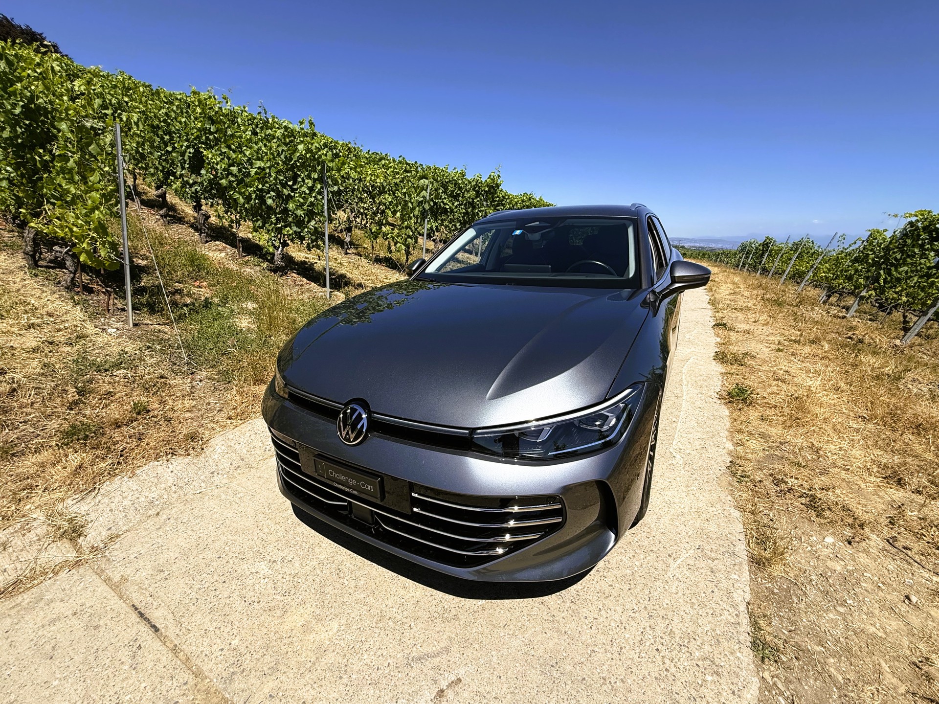 VW Passat Variant 2.0 TDI evo Elegance 4 Motion DSG-image-1